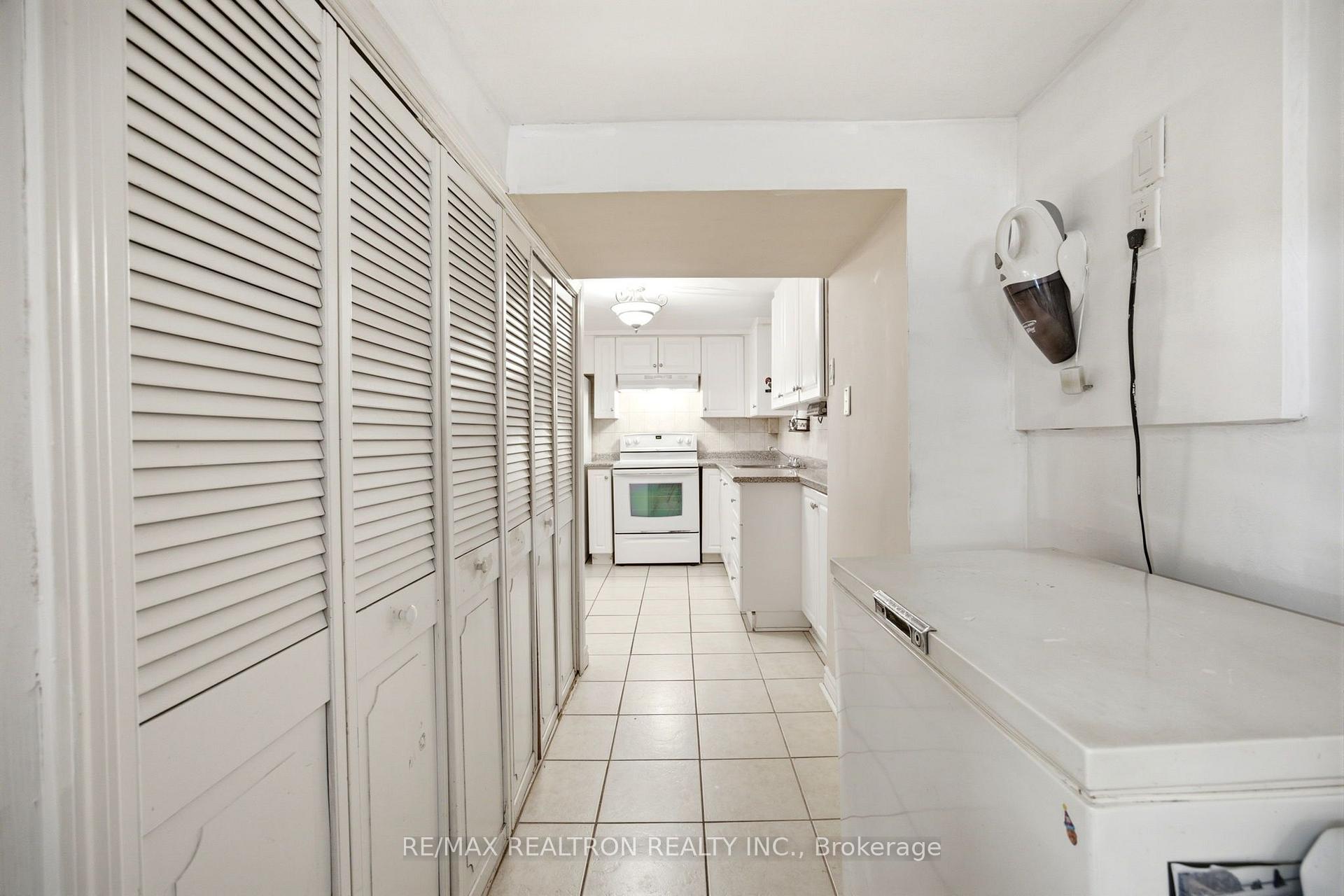 Photo 26 of 1199 Melton Drive, Mississauga, Lakeview — HOMEH
