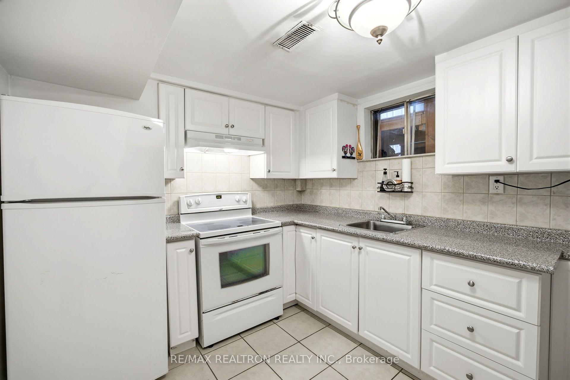 Photo 27 of 1199 Melton Drive, Mississauga, Lakeview — HOMEH
