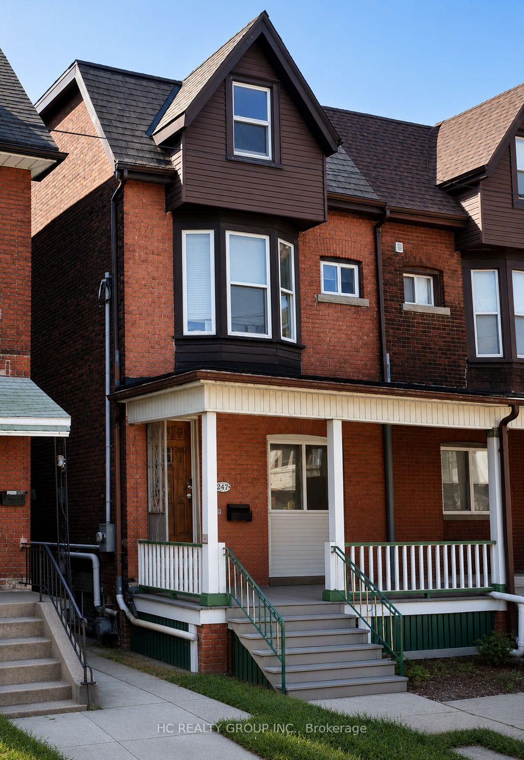 Photo 1 of 562 Bathurst Street, Toronto, Palmerston-Little Italy — HOMEH
