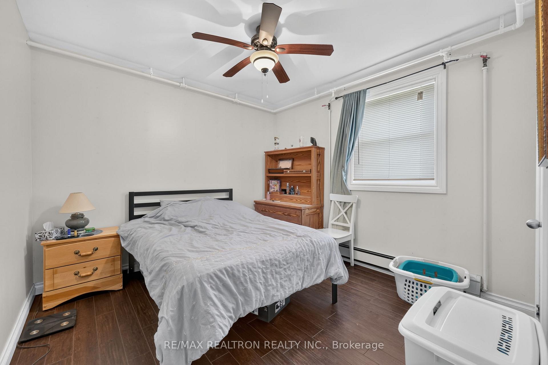 Photo 14 of 3 East Street, Barrie, Wellington — HOMEH