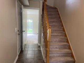 Photo 9 of 6 Cailiff Street, Brampton, Bram West — HOMEH