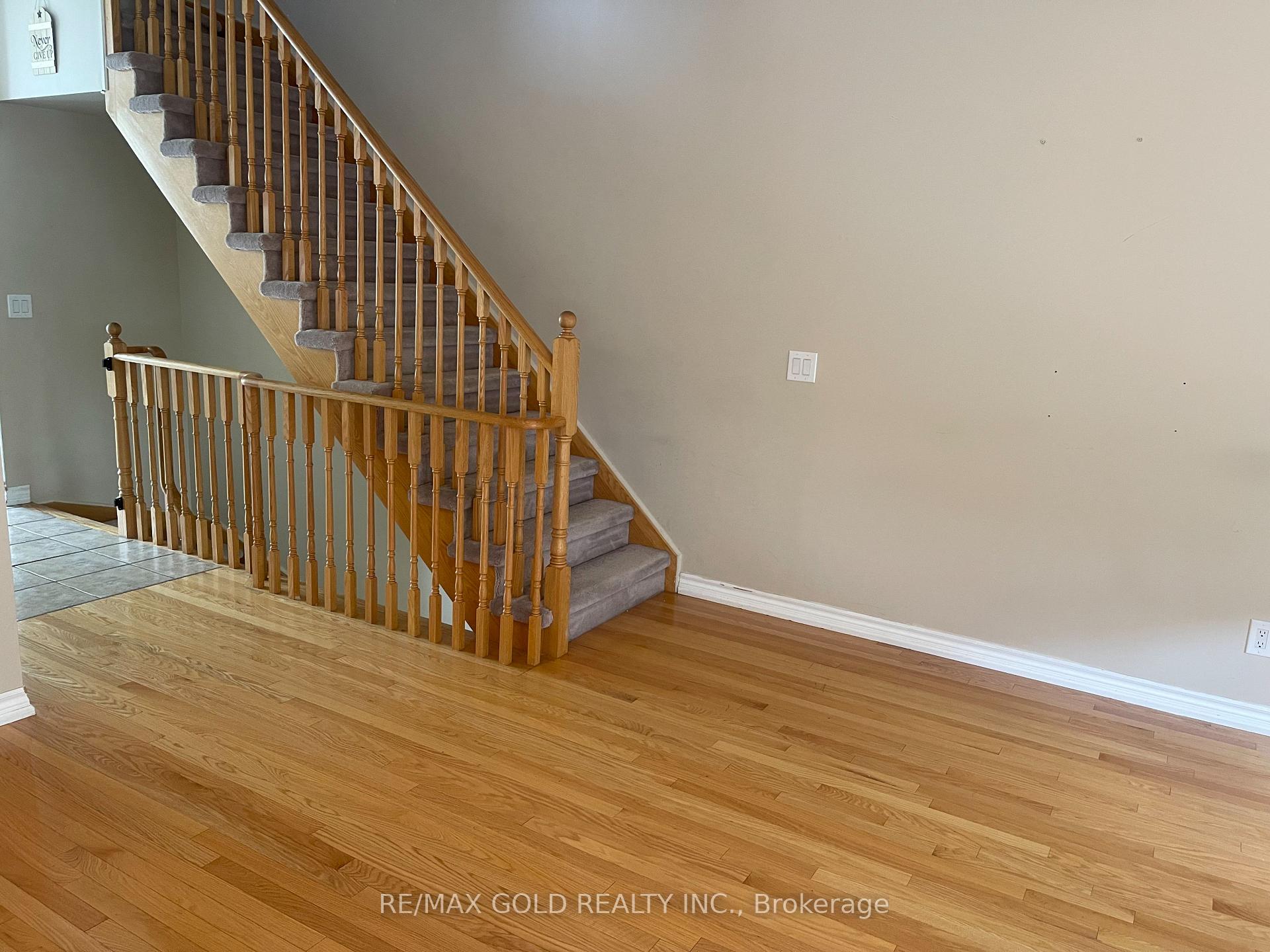 Photo 14 of 6 Cailiff Street, Brampton, Bram West — HOMEH