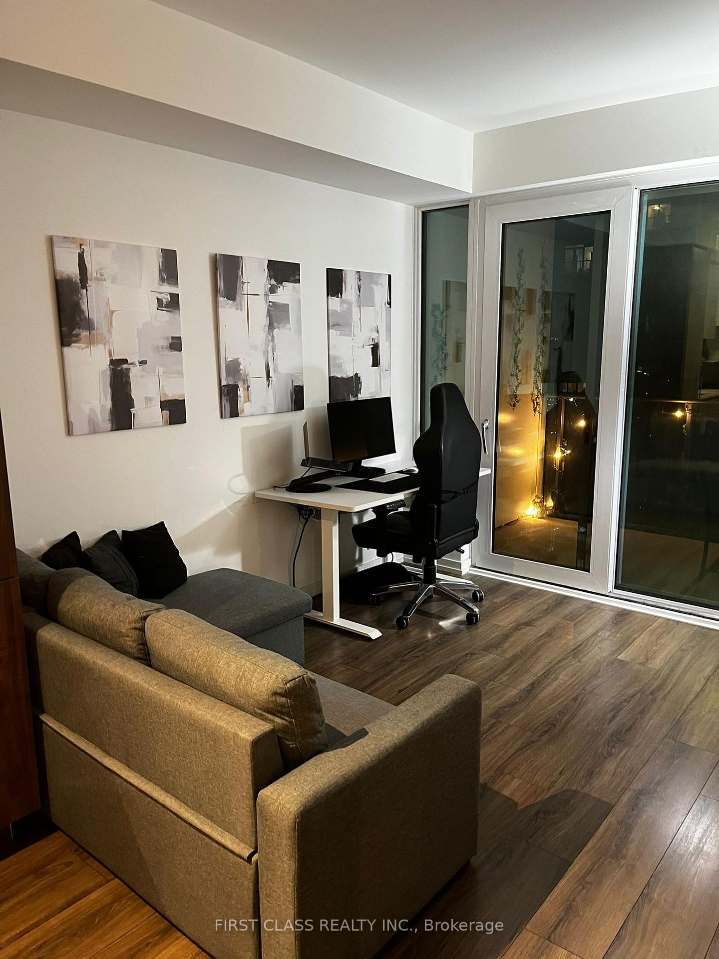 Photo 3 of Unit 2111, 7890 Jane Street, Vaughan, Concord — HOMEH