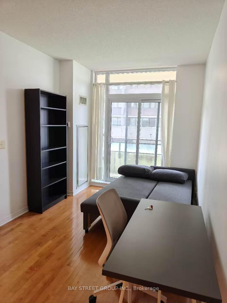 Photo 9 of Unit 801, 736 Spadina Avenue, Toronto, University — HOMEH