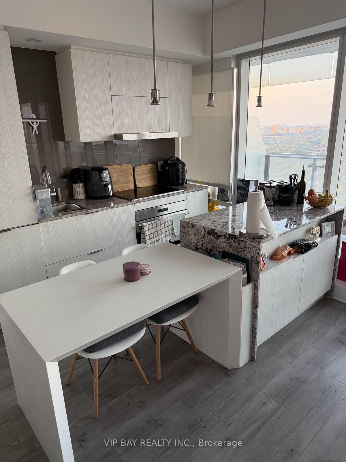 Photo 15 of Unit 4802, 1 Bloor Street E, Toronto, Church-Yonge Corridor — HOMEH