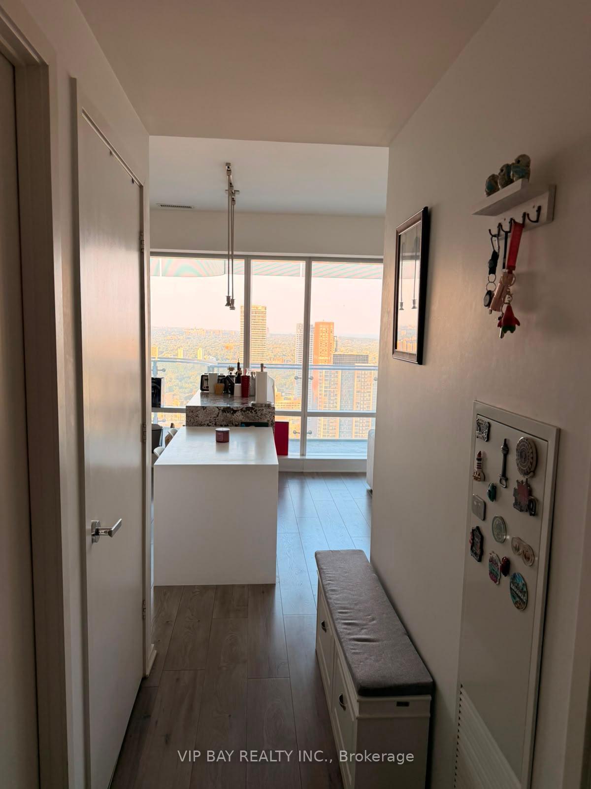 Photo 18 of Unit 4802, 1 Bloor Street E, Toronto, Church-Yonge Corridor — HOMEH