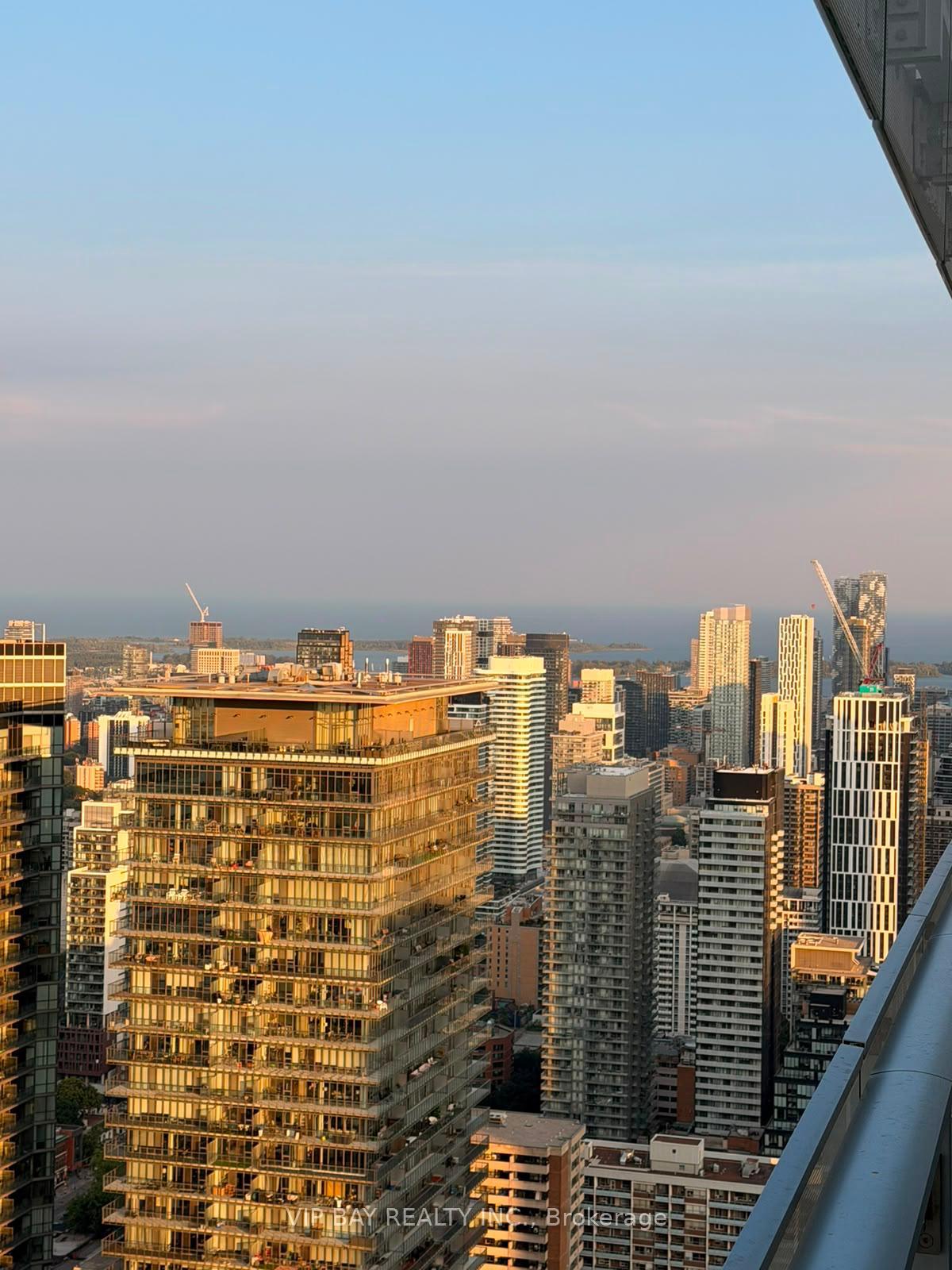 Photo 19 of Unit 4802, 1 Bloor Street E, Toronto, Church-Yonge Corridor — HOMEH