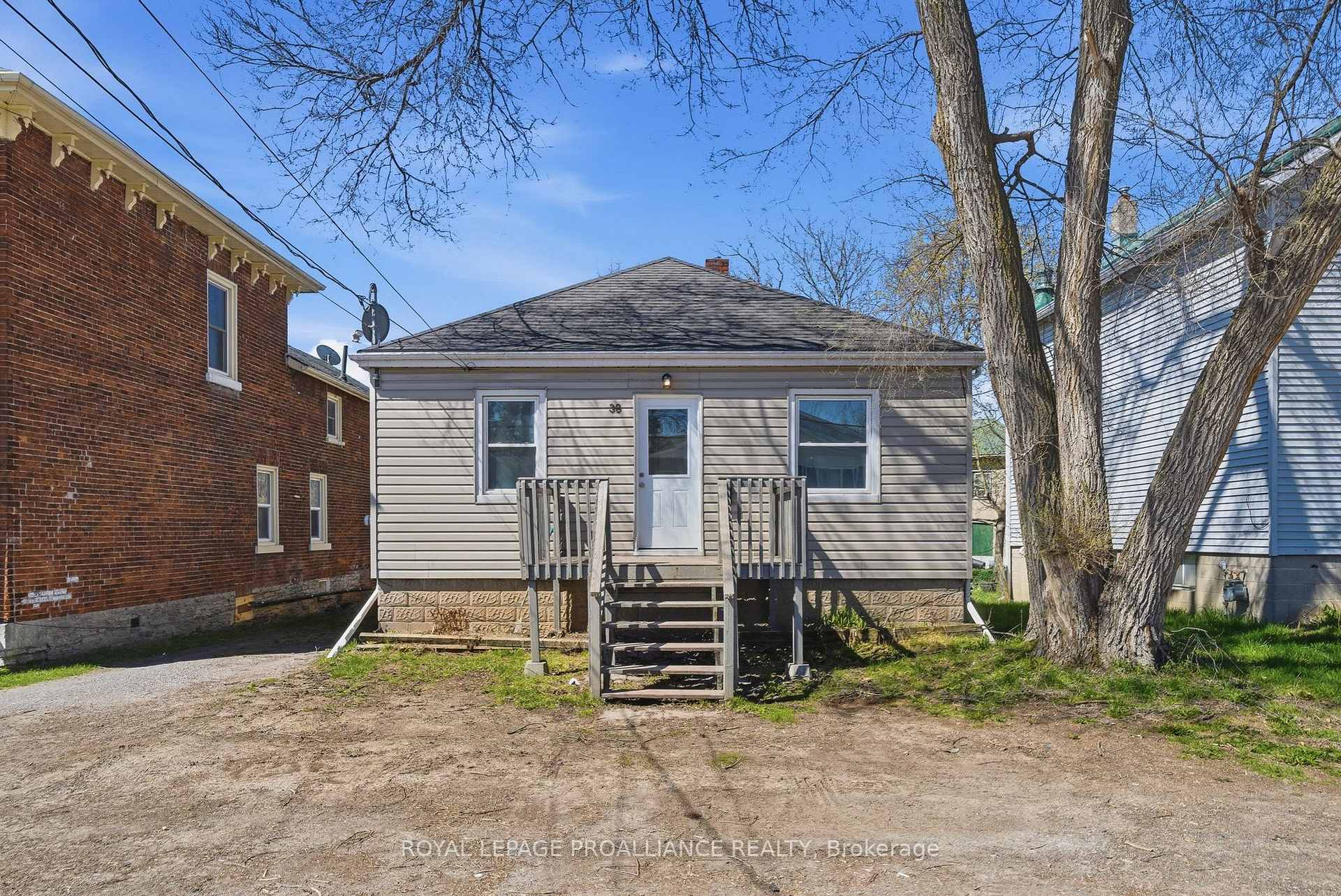 Photo of 38 Oak Street