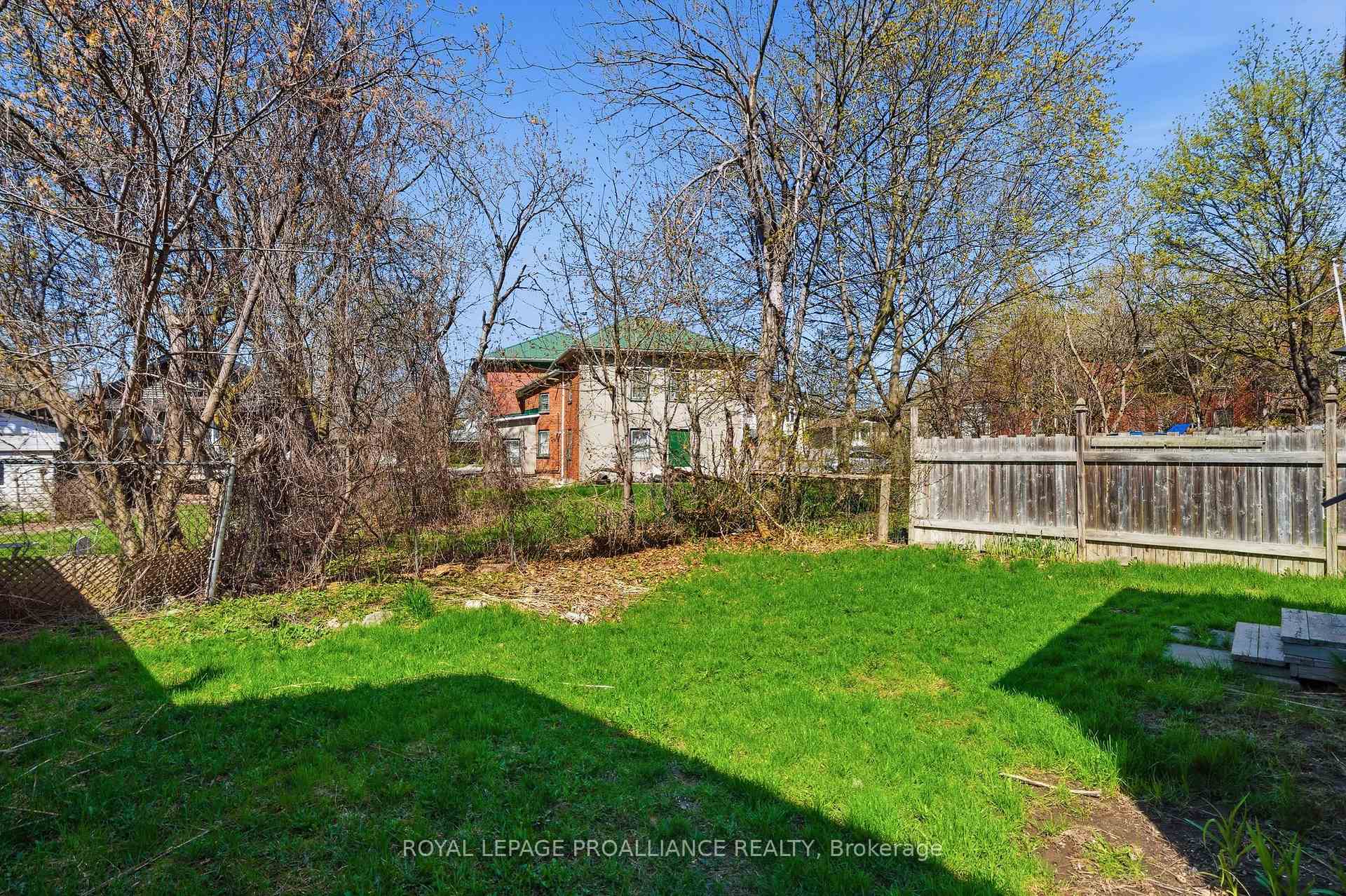 Photo 36 of 38 Oak Street, Belleville, Belleville Ward — HOMEH