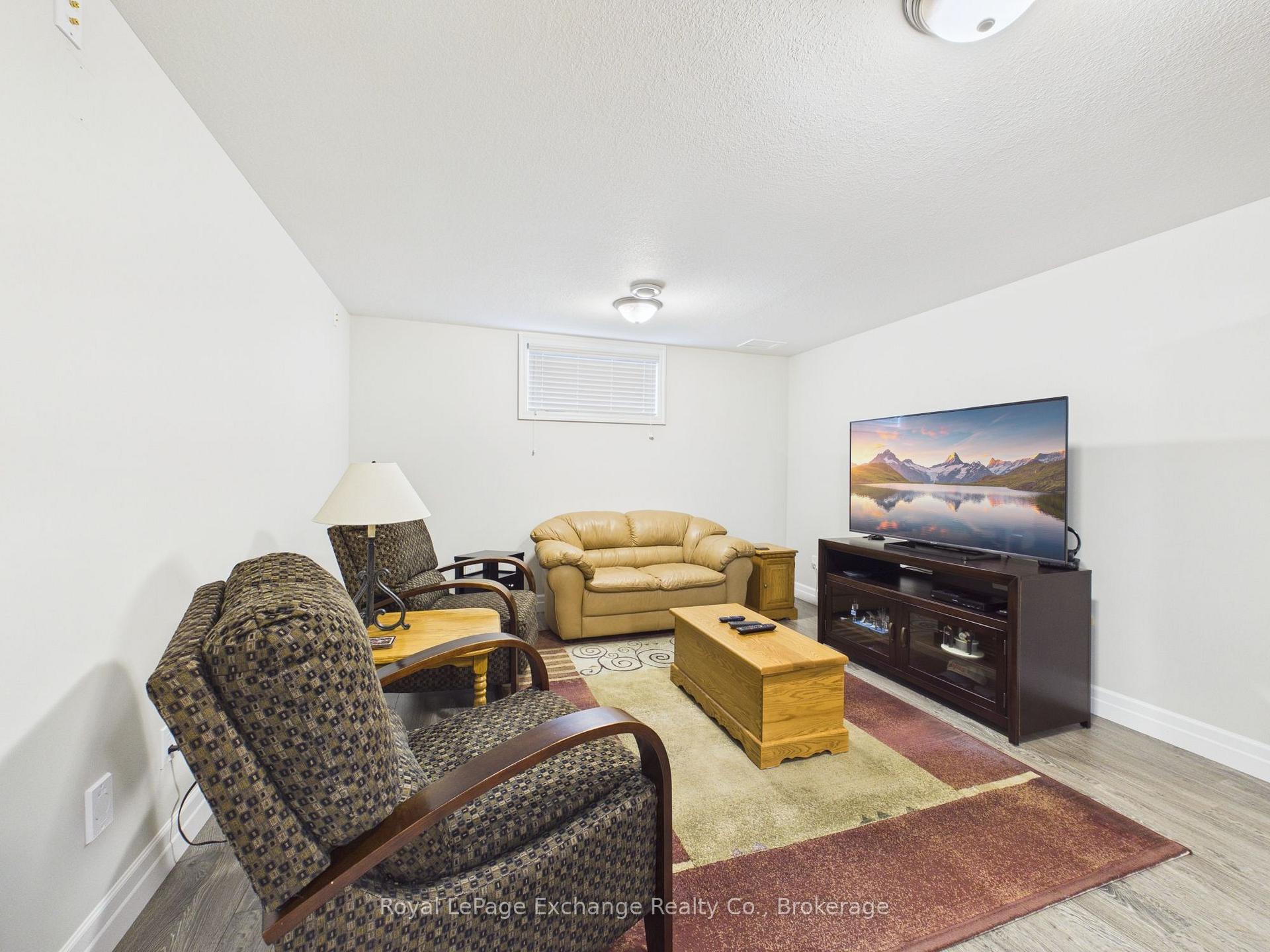 Photo 16 of 229 Wieck Boulevard, Kincardine — HOMEH