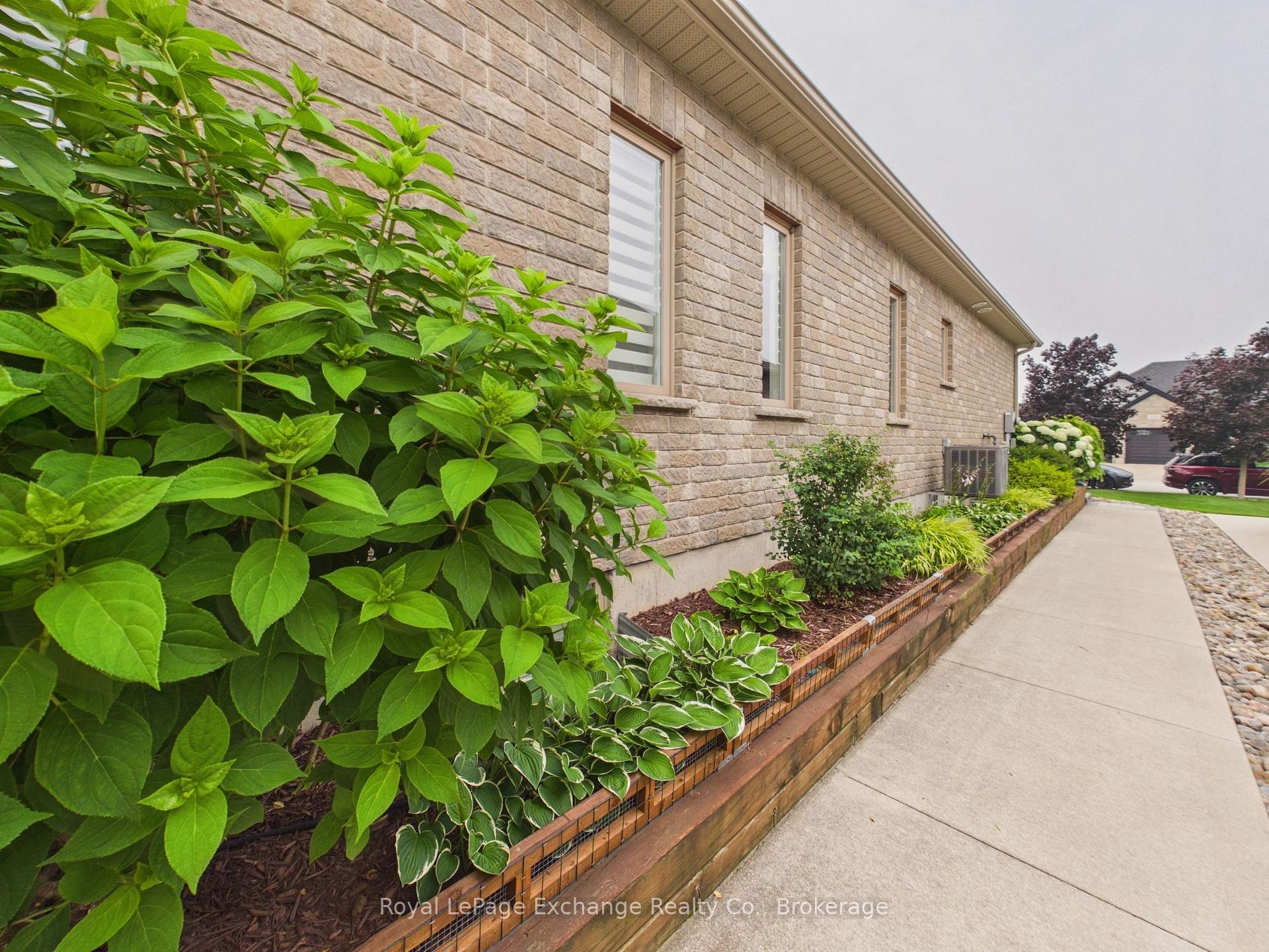 Photo 27 of 229 Wieck Boulevard, Kincardine — HOMEH