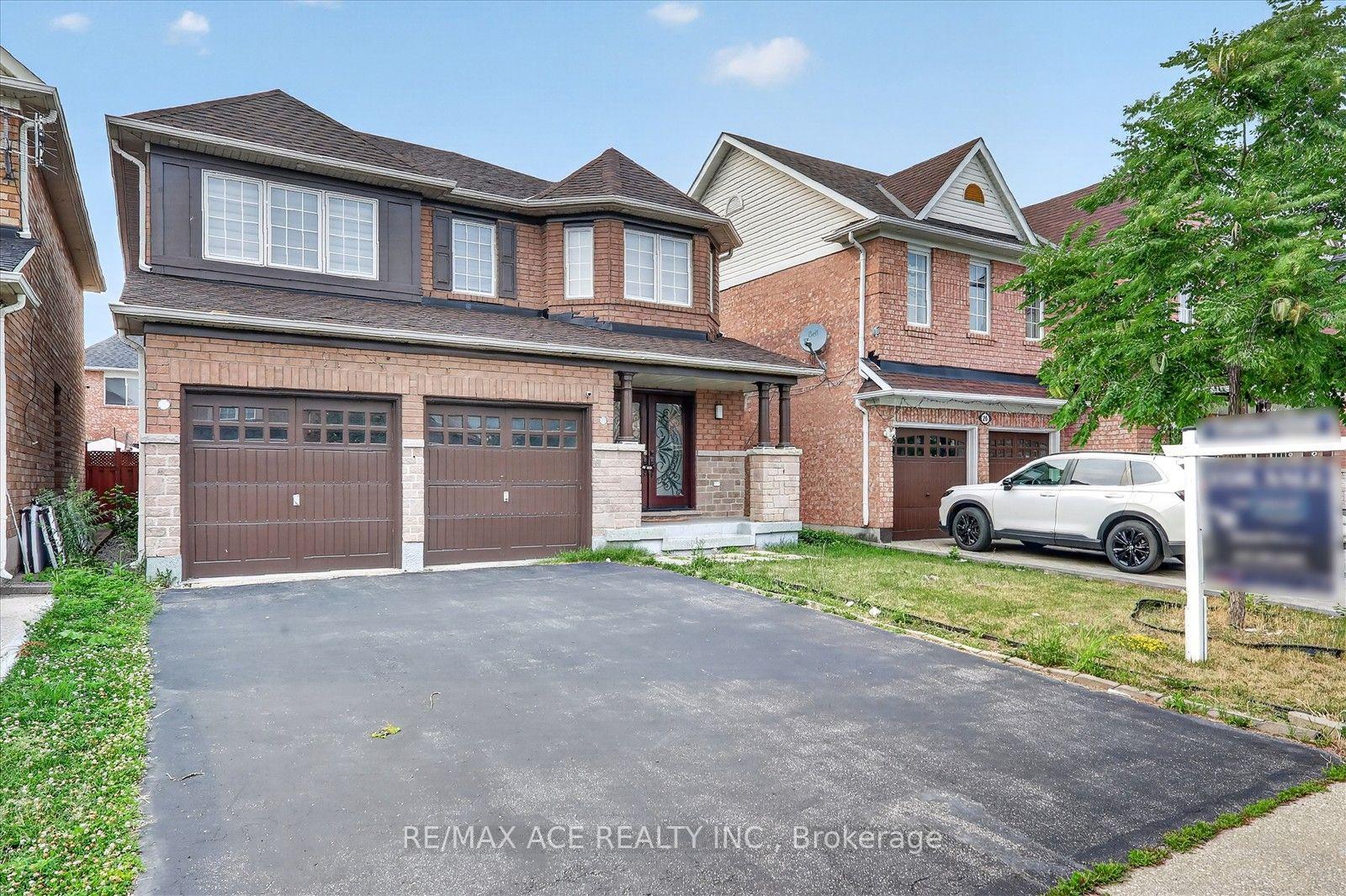 Photo 4 of 24 Zimmer Street, Brampton, Gore Industrial North — HOMEH