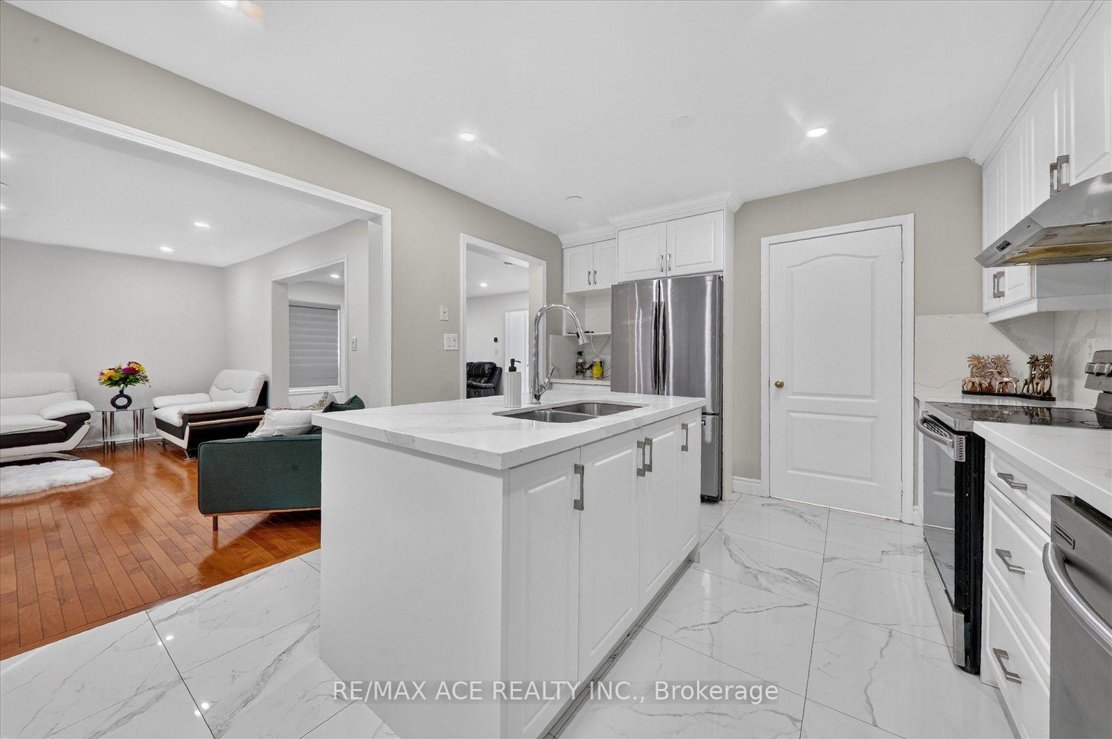 Photo 17 of 24 Zimmer Street, Brampton, Gore Industrial North — HOMEH