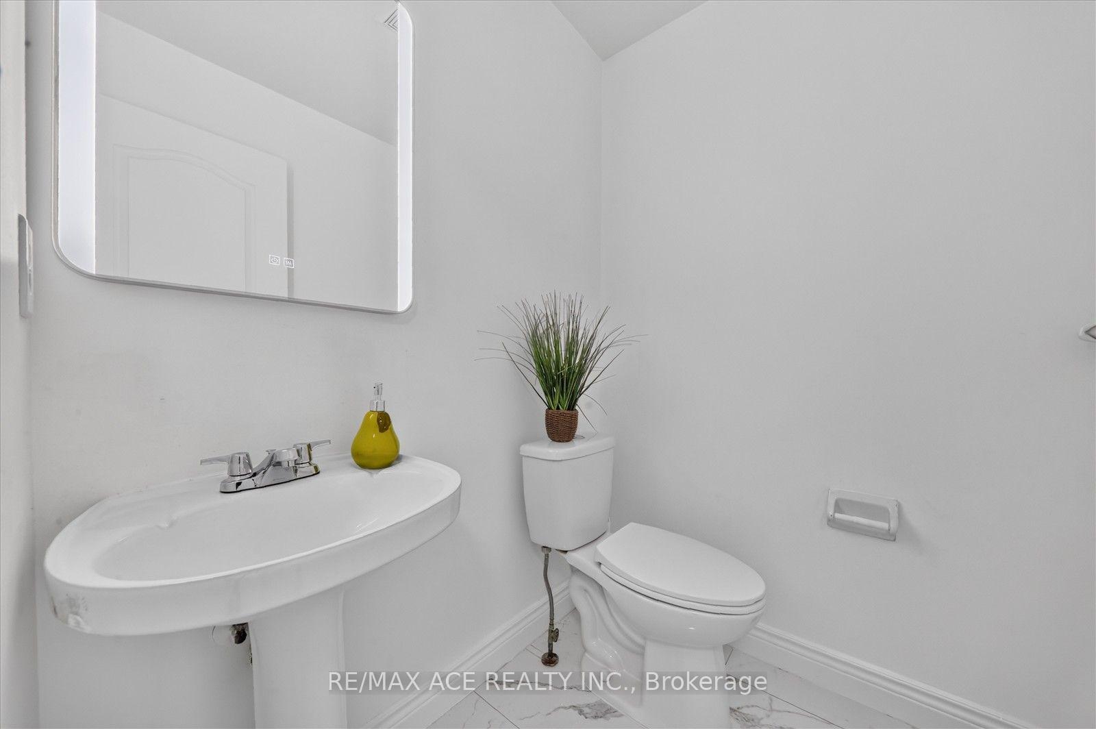 Photo 18 of 24 Zimmer Street, Brampton, Gore Industrial North — HOMEH