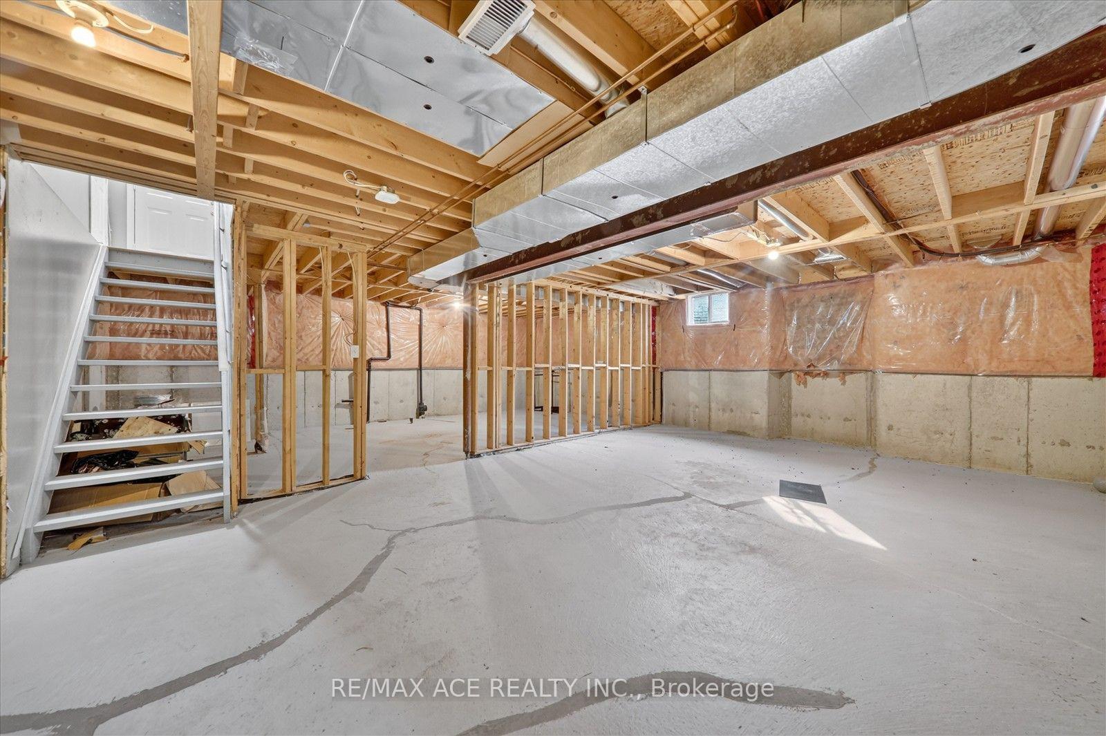 Photo 37 of 24 Zimmer Street, Brampton, Gore Industrial North — HOMEH