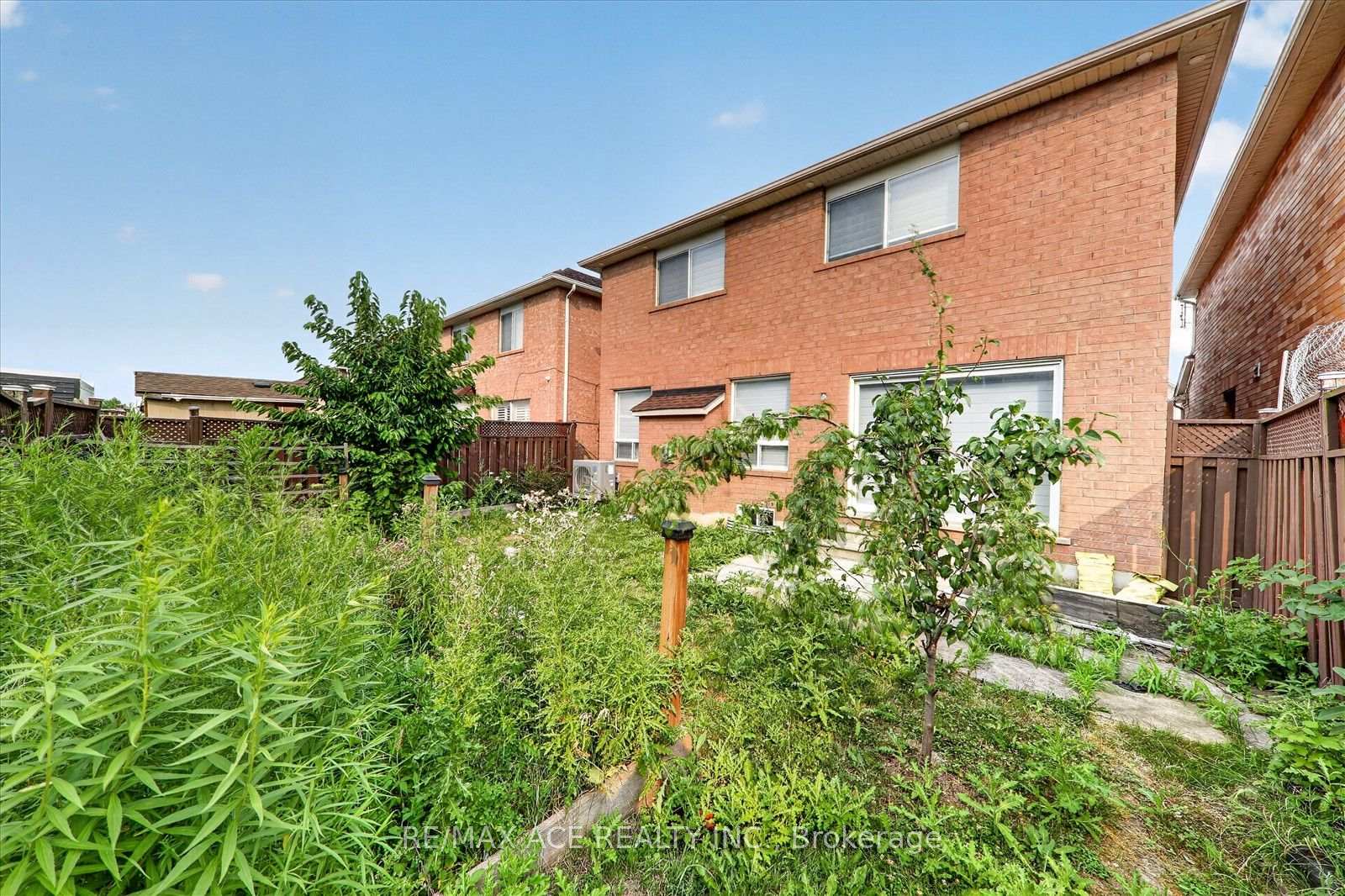 Photo 41 of 24 Zimmer Street, Brampton, Gore Industrial North — HOMEH
