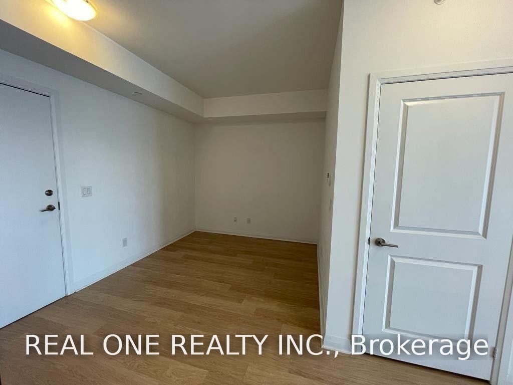 Photo 9 of Unit 1605, 55 Oneida Crescent, Richmond Hill, Langstaff — HOMEH