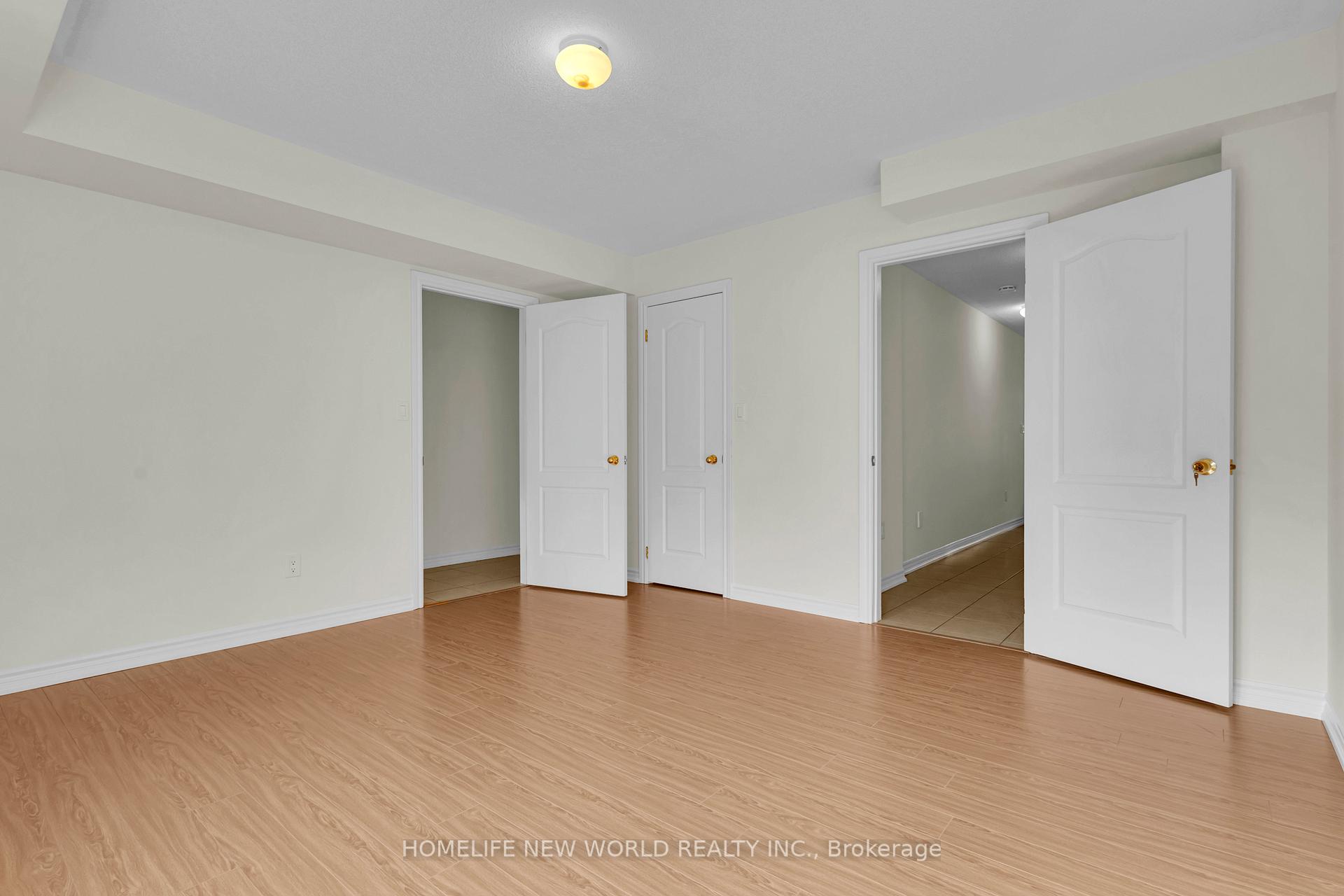 Photo 4 of 8 Shiff Crescent, Brampton, Heart Lake East — HOMEH