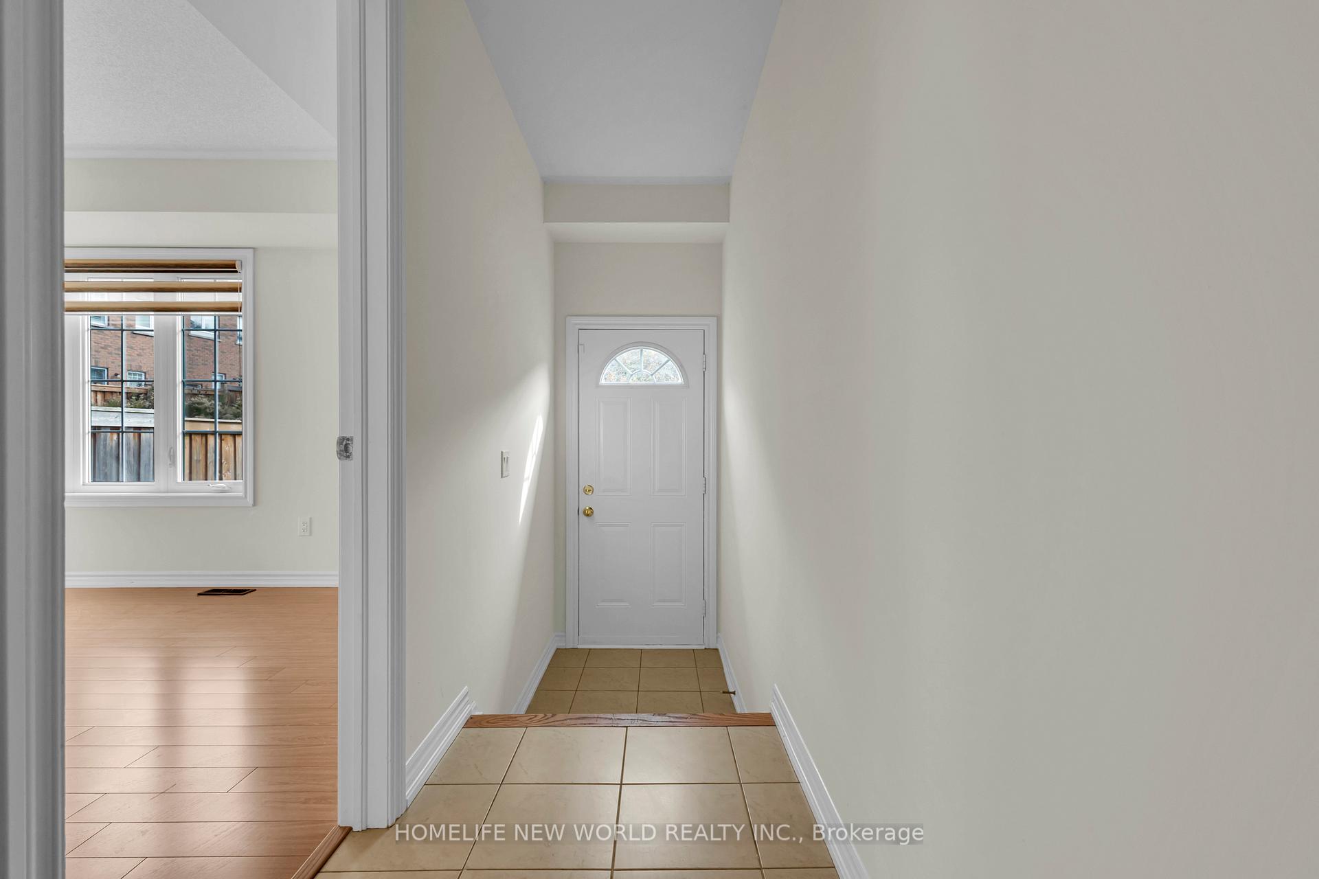 Photo 8 of 8 Shiff Crescent, Brampton, Heart Lake East — HOMEH
