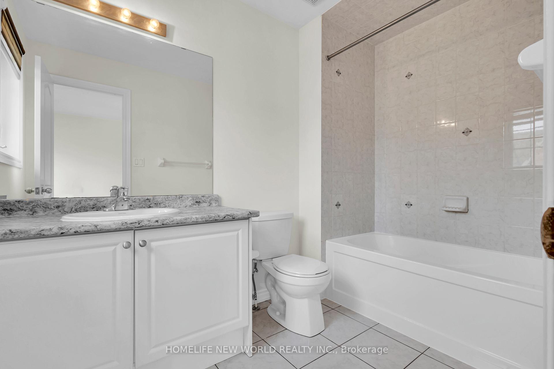 Photo 21 of 8 Shiff Crescent, Brampton, Heart Lake East — HOMEH