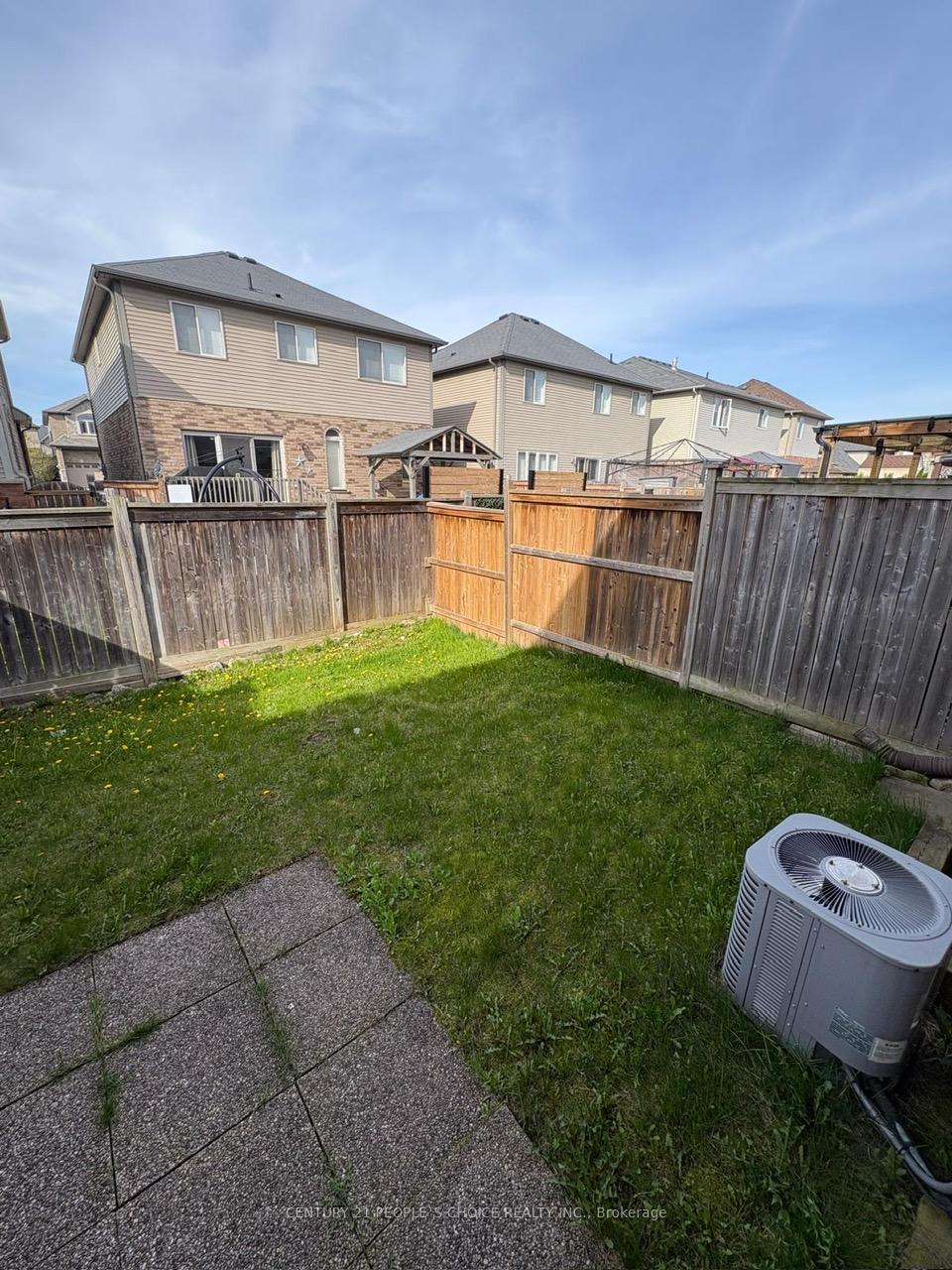 Photo 17 of Unit 25, 45 Royal Winter Drive, Hamilton, Binbrook — HOMEH