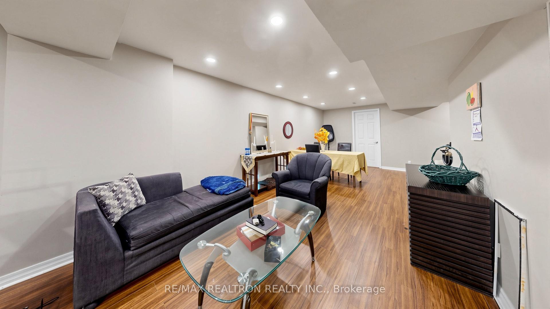 Photo 32 of 14 Raiford Street, Aurora, Aurora Village — HOMEH