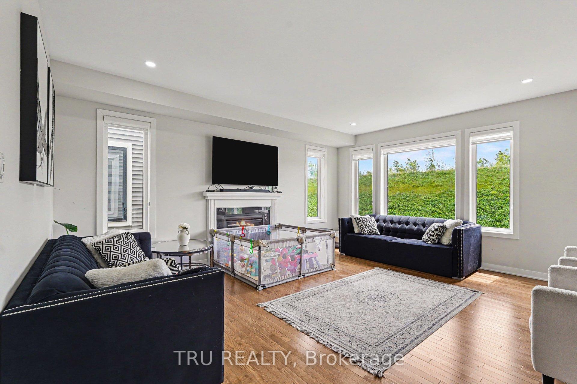 Photo 9 of 748 Eminence Street, Ottawa, Barrhaven - Half Moon Bay — HOMEH