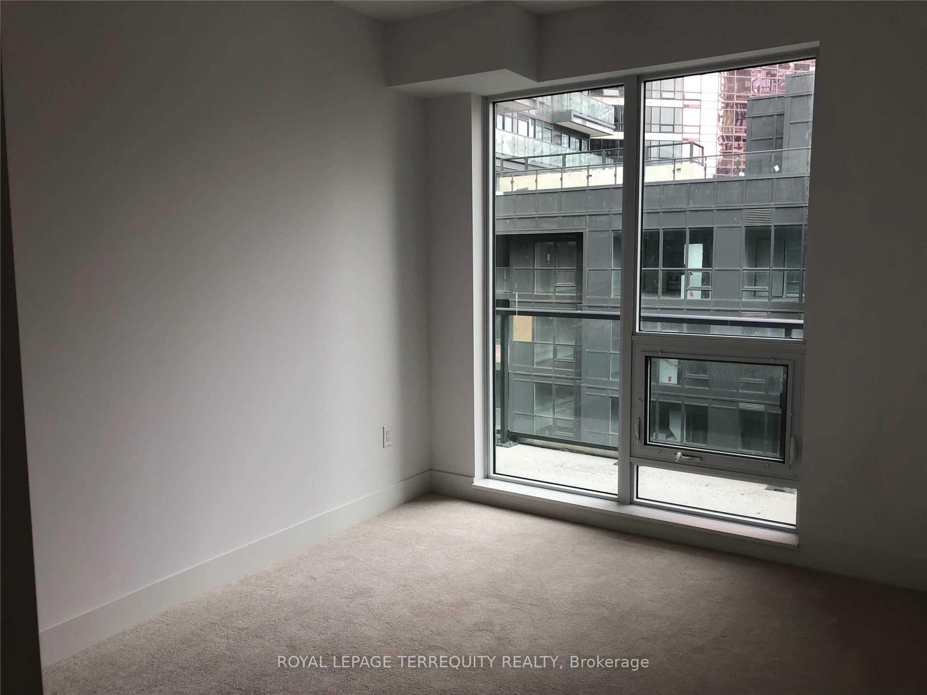 Photo 11 of Unit 803, 955 Bay Street, Toronto, Bay Street Corridor — HOMEH