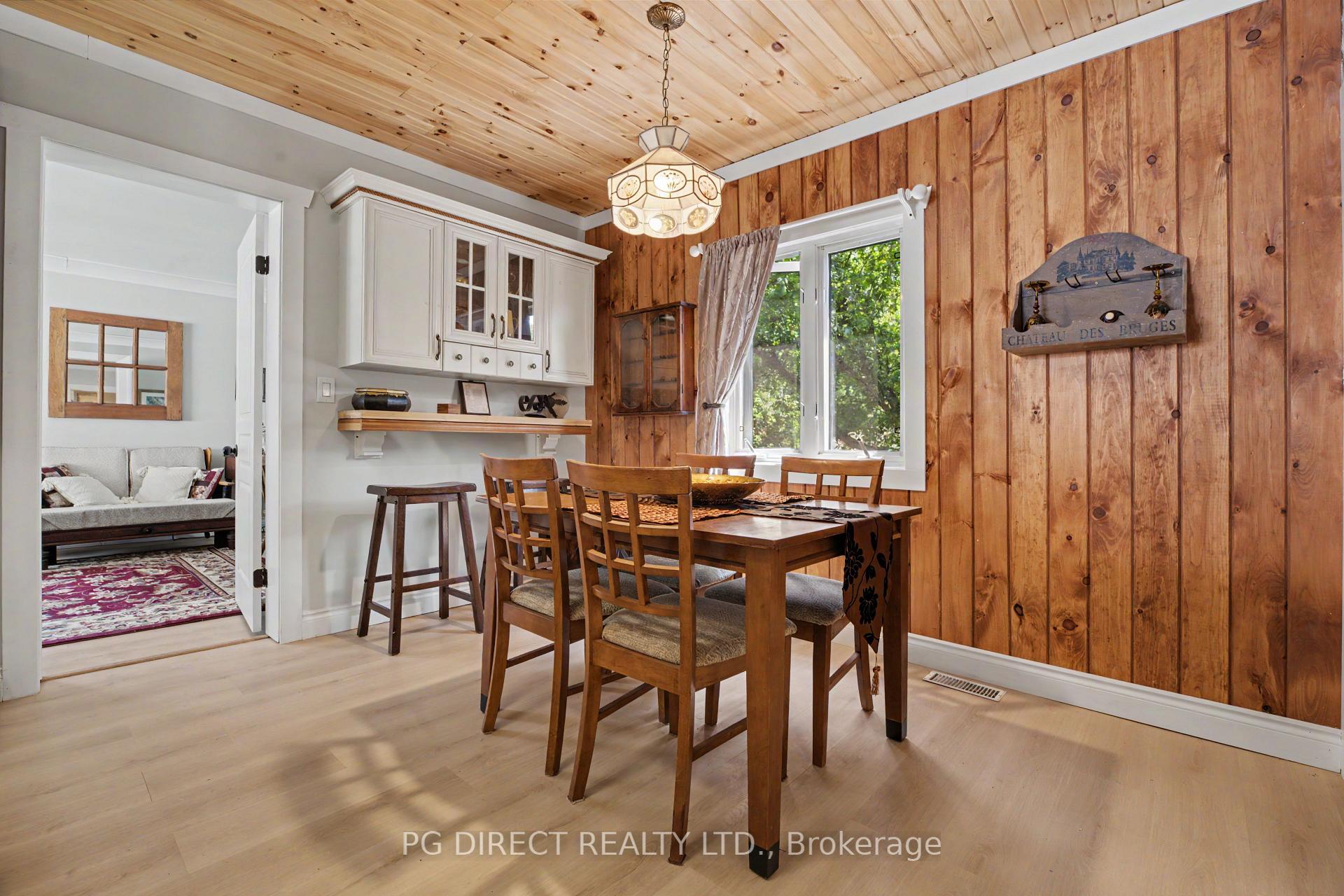 Photo 4 of 160 Centre Street, Burk's Falls — HOMEH