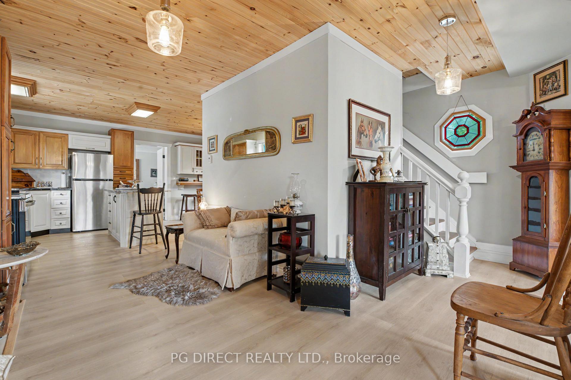 Photo 8 of 160 Centre Street, Burk's Falls — HOMEH