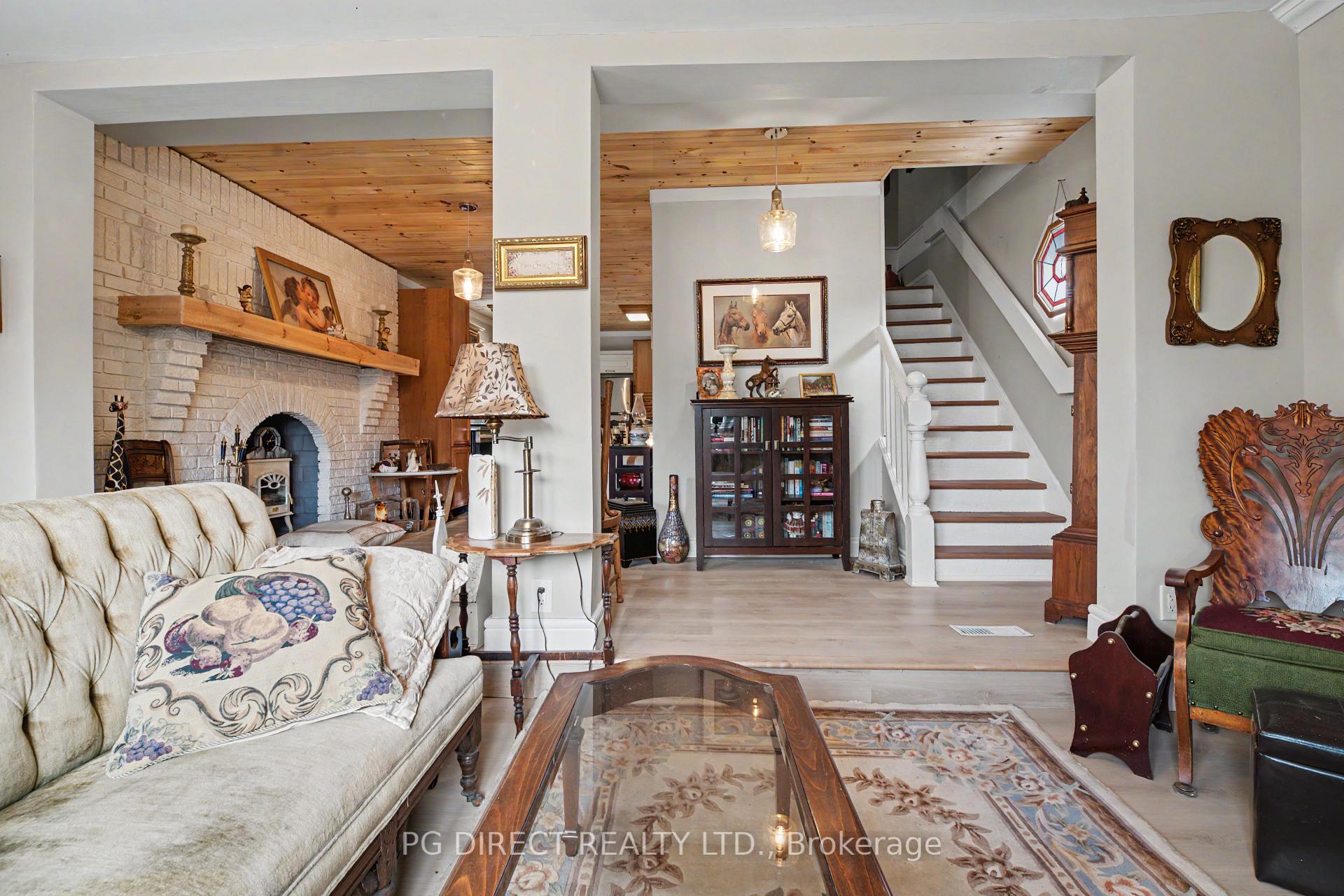 Photo 13 of 160 Centre Street, Burk's Falls — HOMEH