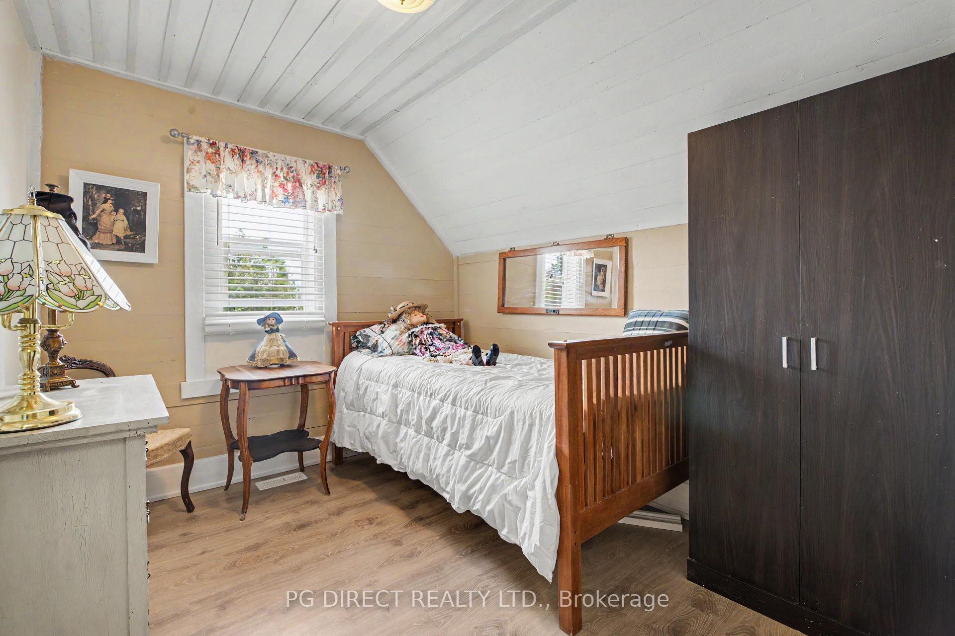 Photo 15 of 160 Centre Street, Burk's Falls — HOMEH