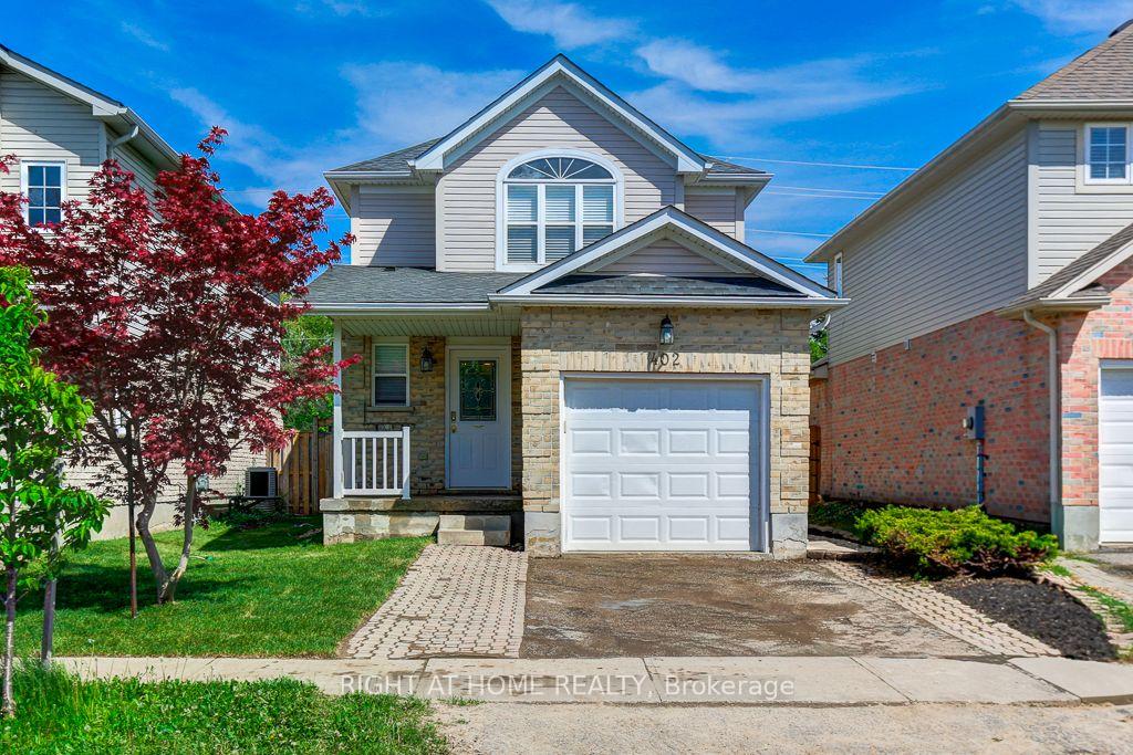 Photo 37 of 402 Lausanne Crescent, Waterloo, Beechwood West — HOMEH