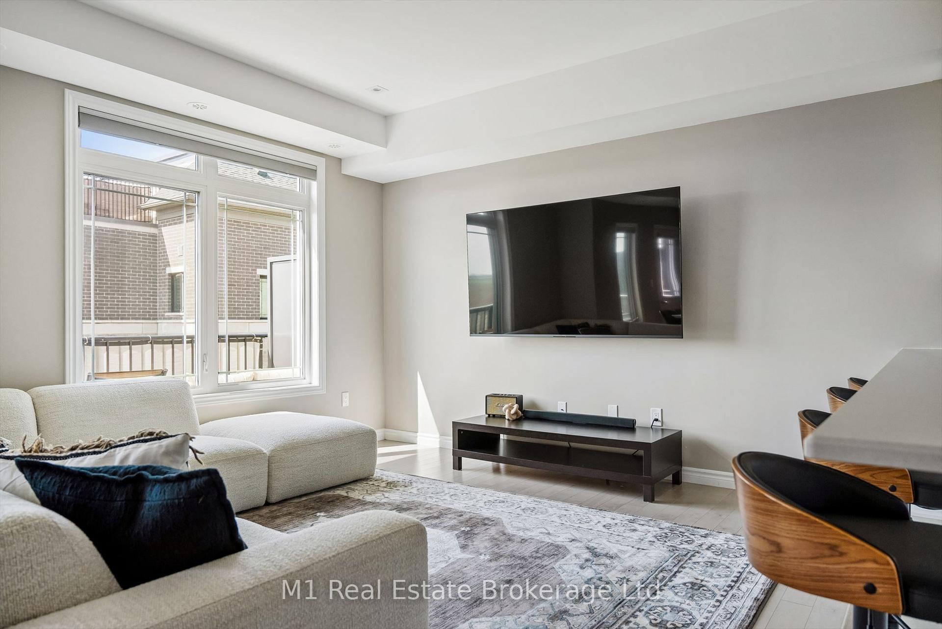 Photo 7 of Unit 17, 107 Westra Drive, Guelph, Willow West/Sugarbush/West Acres — HOMEH
