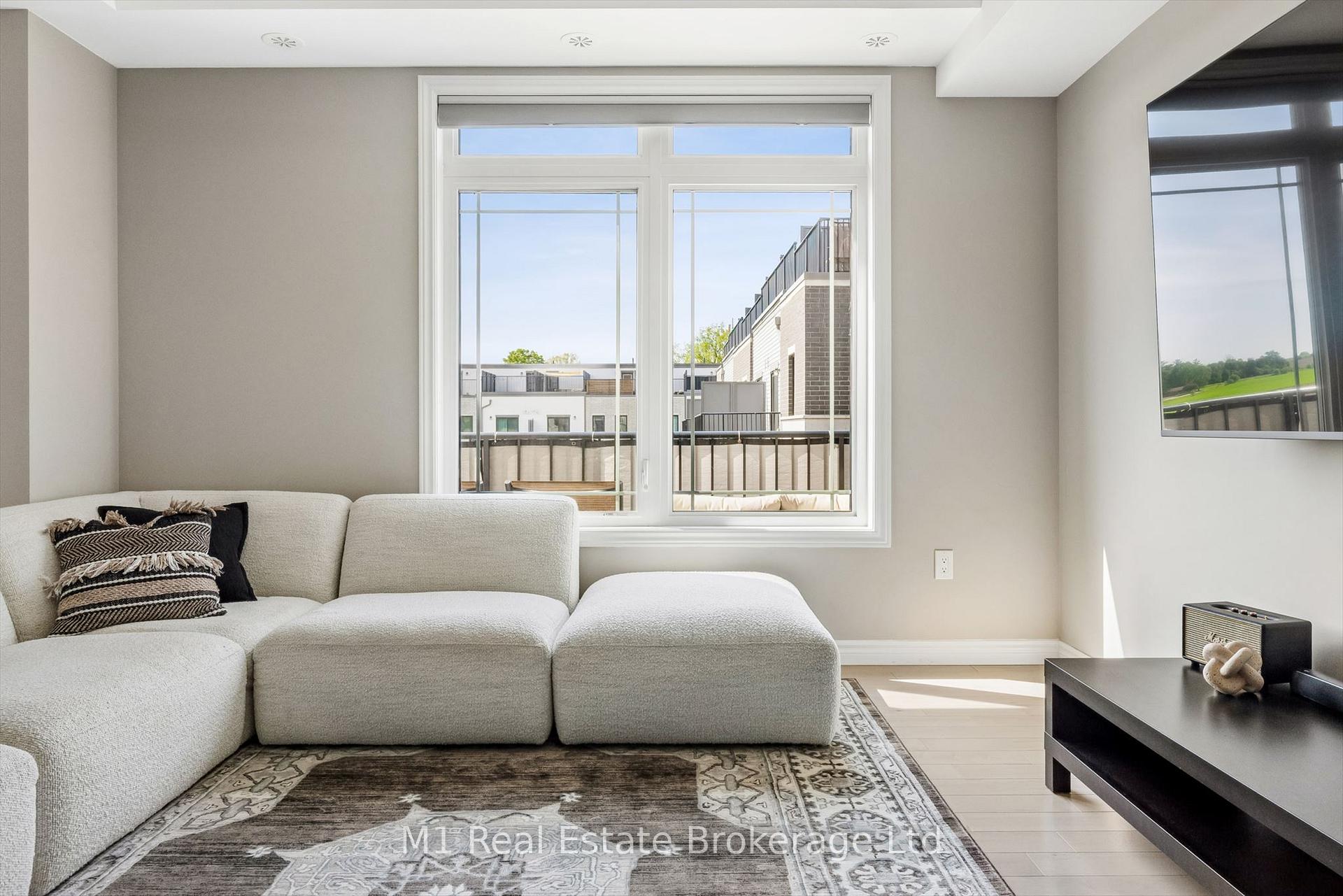 Photo 8 of Unit 17, 107 Westra Drive, Guelph, Willow West/Sugarbush/West Acres — HOMEH