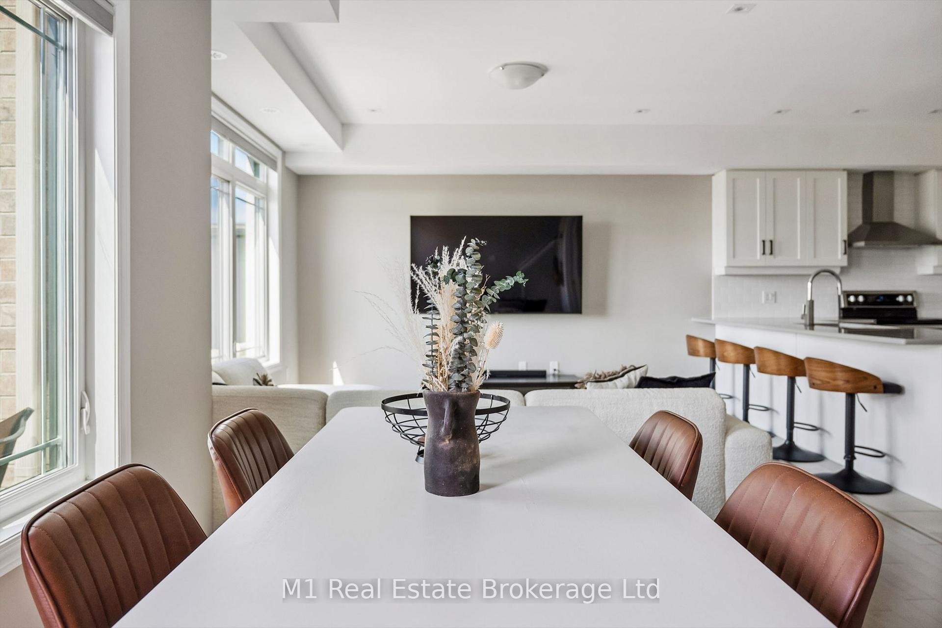 Photo 23 of Unit 17, 107 Westra Drive, Guelph, Willow West/Sugarbush/West Acres — HOMEH