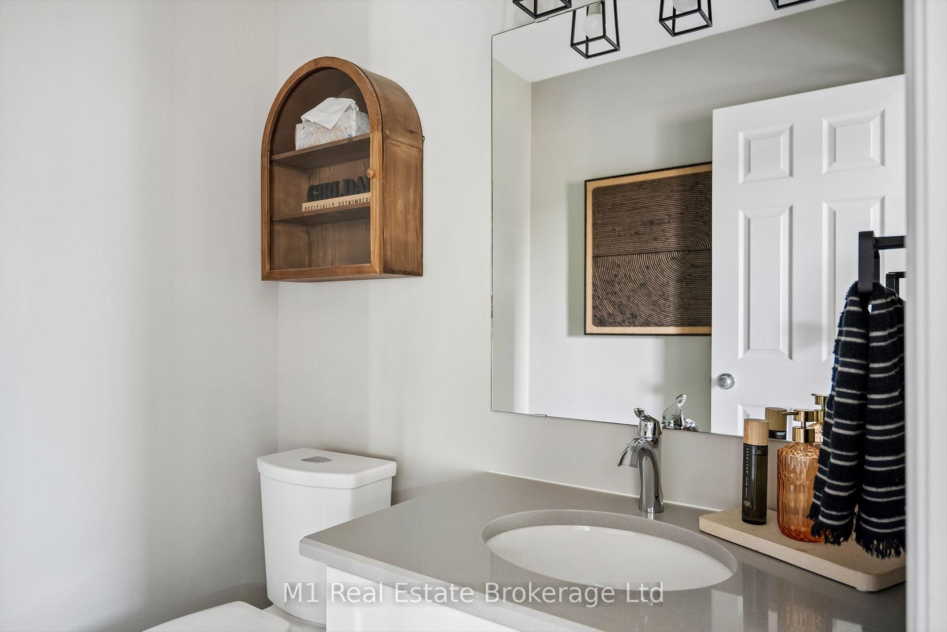 Photo 25 of Unit 17, 107 Westra Drive, Guelph, Willow West/Sugarbush/West Acres — HOMEH