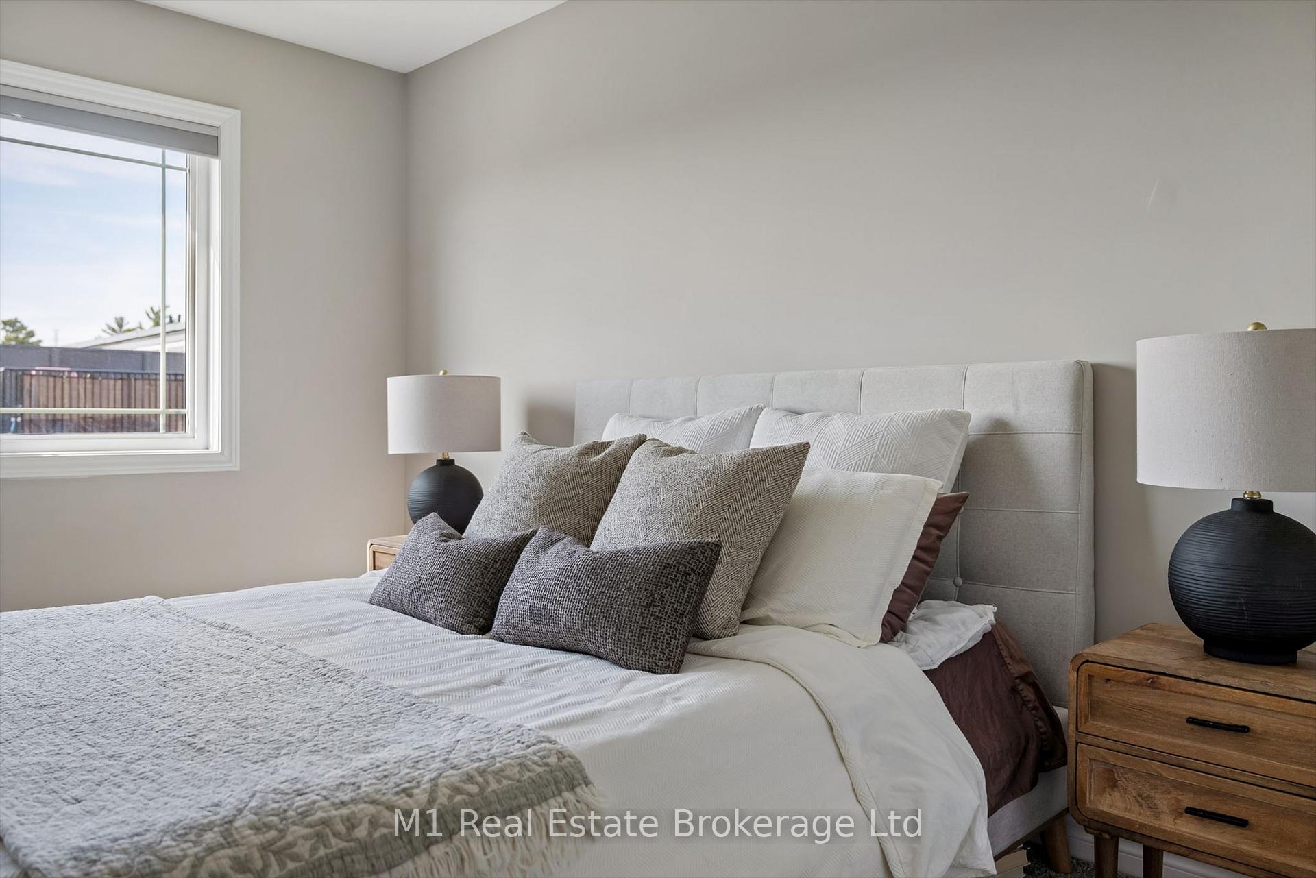 Photo 27 of Unit 17, 107 Westra Drive, Guelph, Willow West/Sugarbush/West Acres — HOMEH