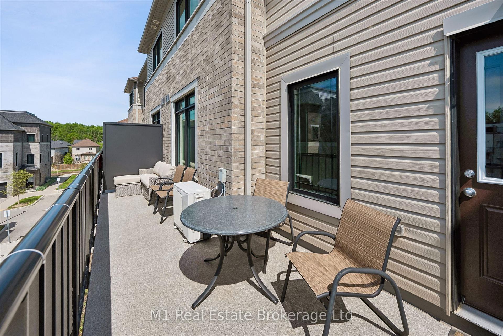 Photo 37 of Unit 17, 107 Westra Drive, Guelph, Willow West/Sugarbush/West Acres — HOMEH