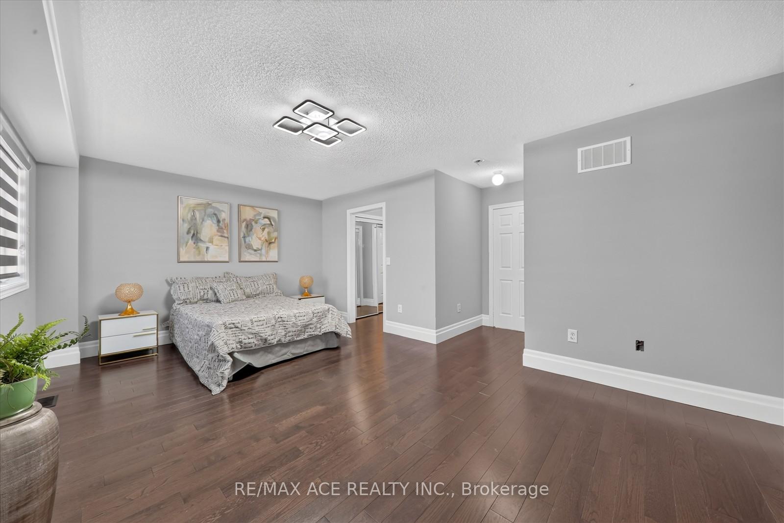 Photo 22 of 54 Altura Way, Brampton, Bram East — HOMEH