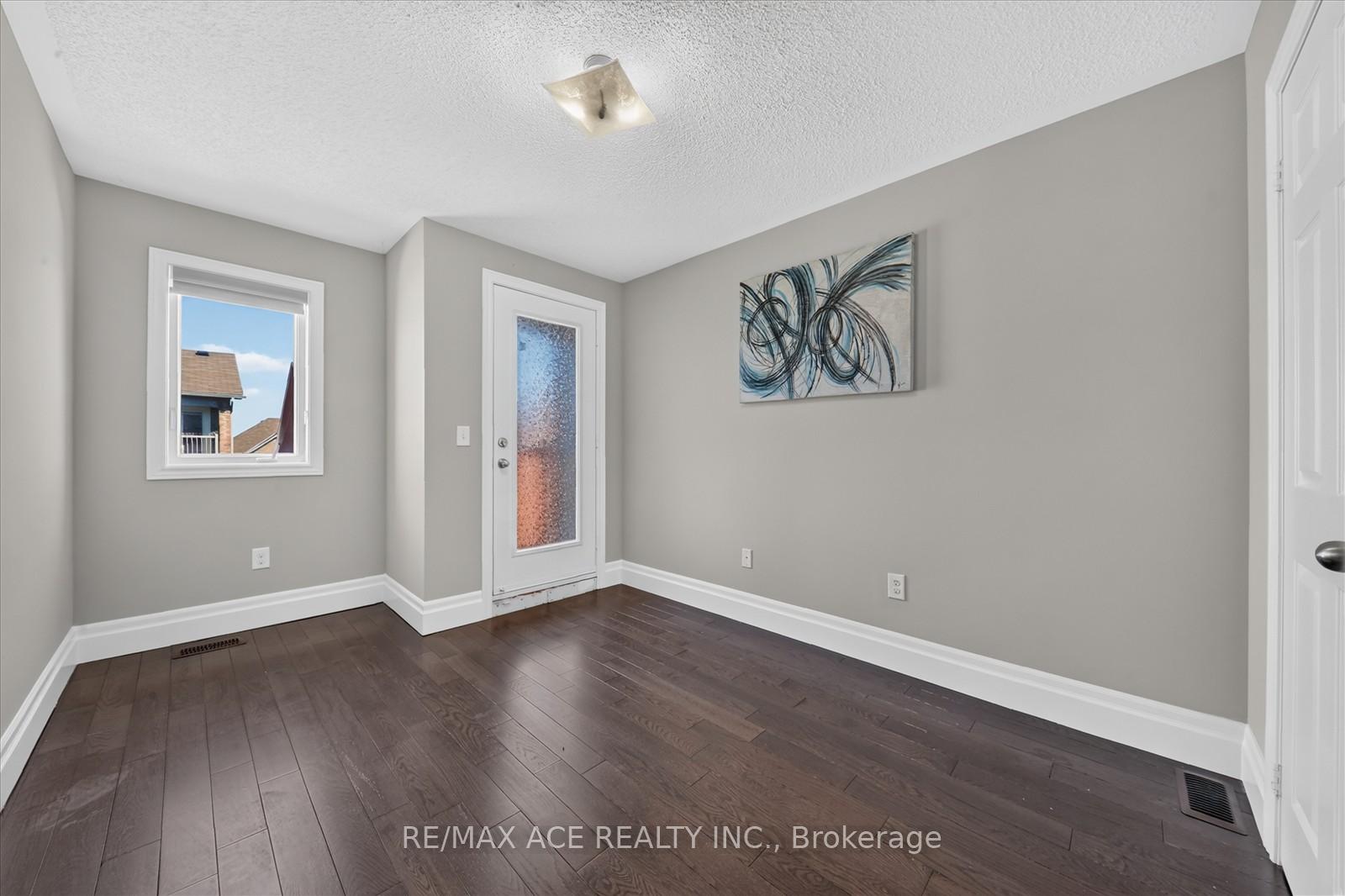 Photo 31 of 54 Altura Way, Brampton, Bram East — HOMEH