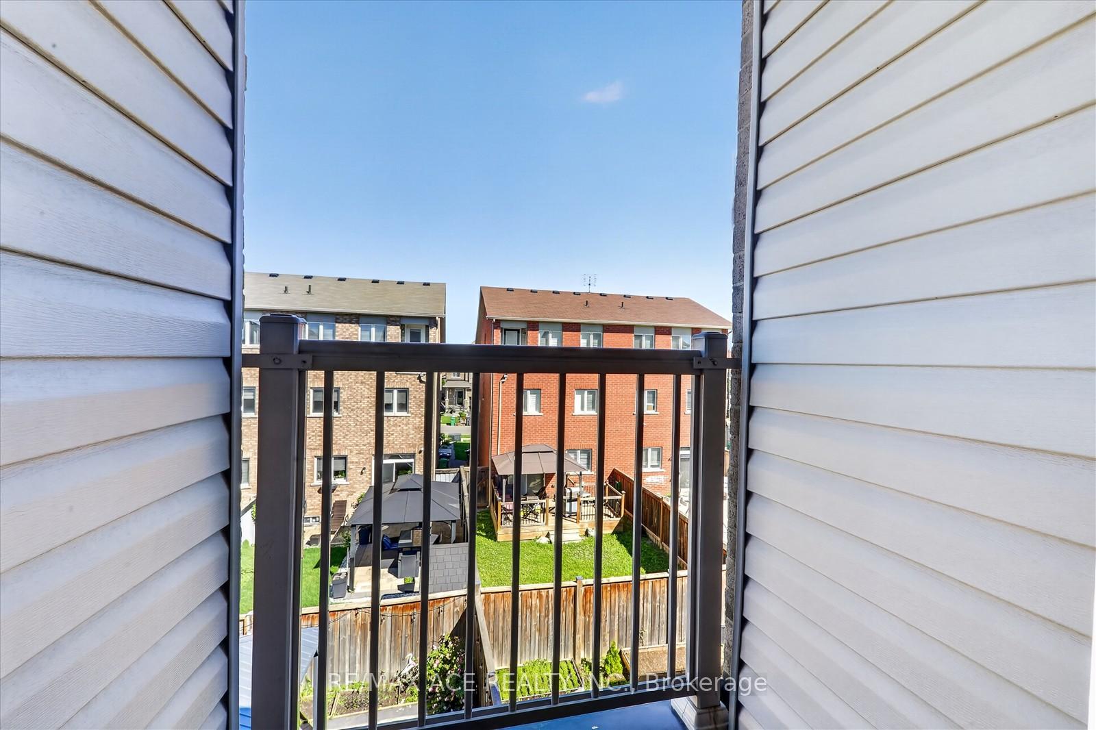 Photo 33 of 54 Altura Way, Brampton, Bram East — HOMEH