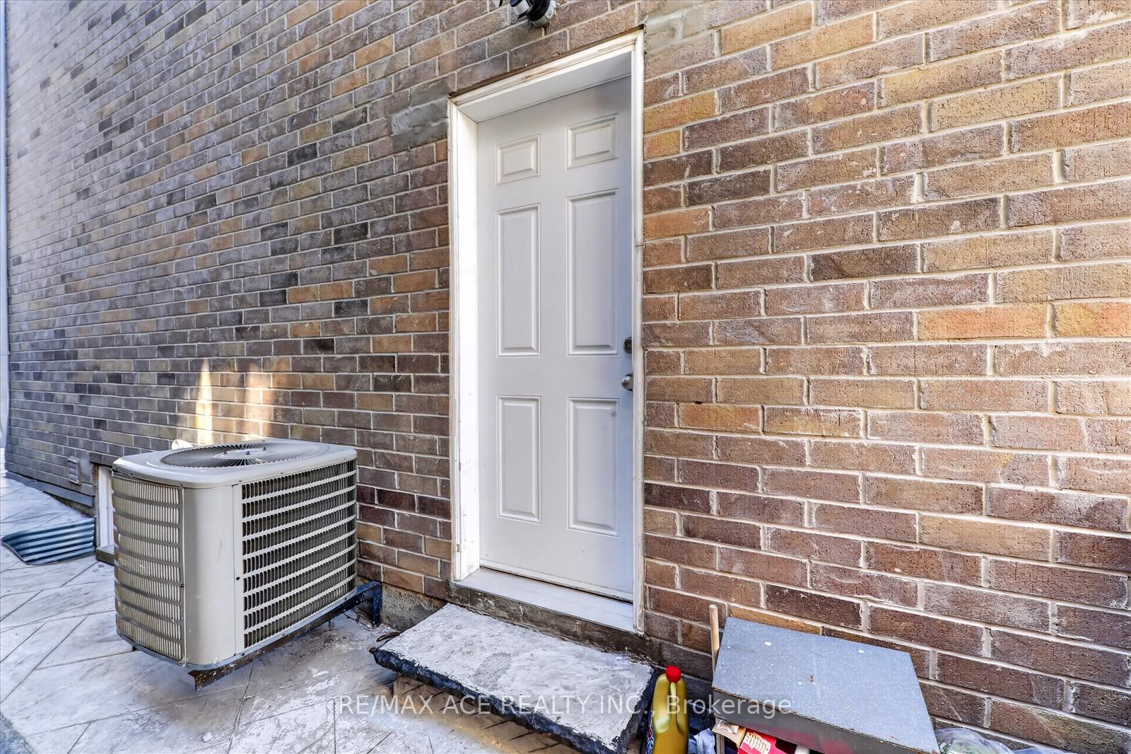 Photo 34 of 54 Altura Way, Brampton, Bram East — HOMEH