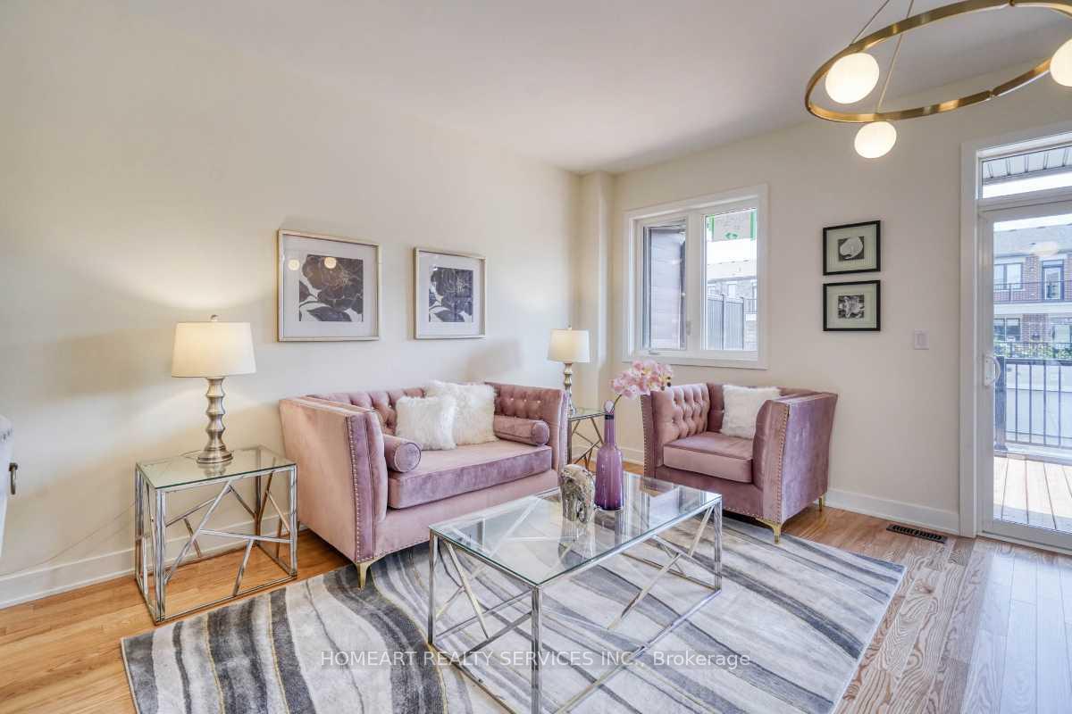 Photo 13 of 49 Mumbai Drive, Markham, Middlefield — HOMEH