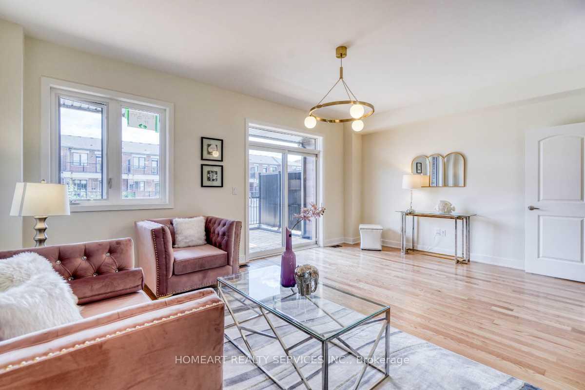 Photo 14 of 49 Mumbai Drive, Markham, Middlefield — HOMEH