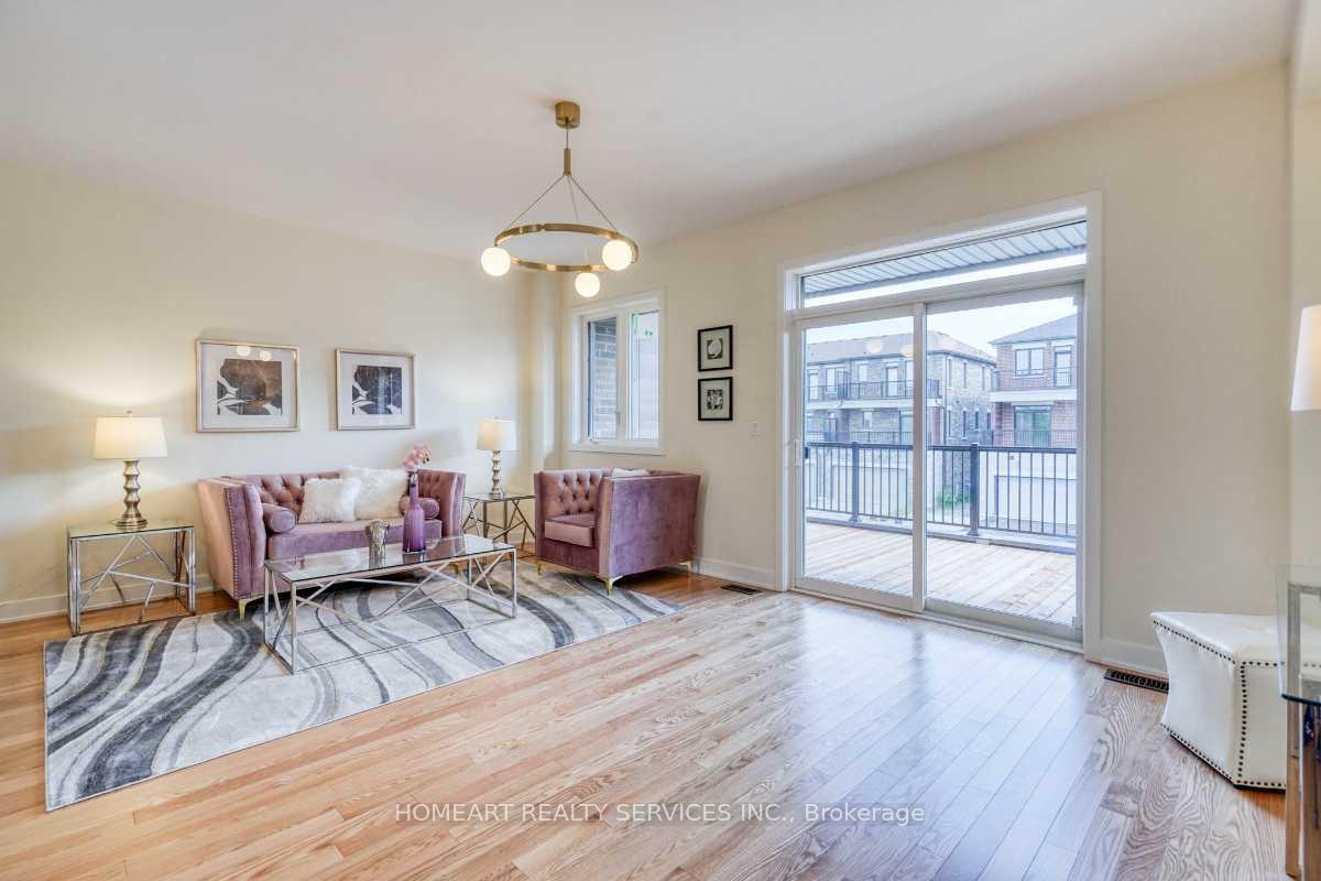 Photo 17 of 49 Mumbai Drive, Markham, Middlefield — HOMEH