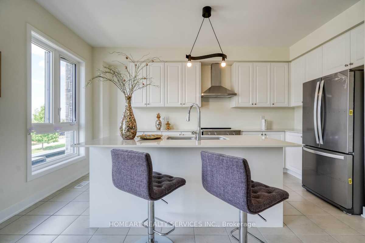 Photo 23 of 49 Mumbai Drive, Markham, Middlefield — HOMEH