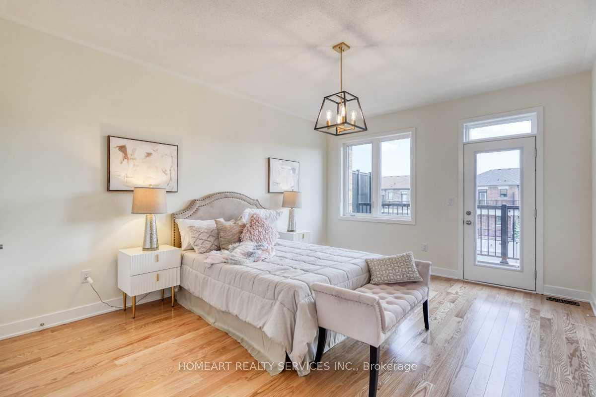 Photo 30 of 49 Mumbai Drive, Markham, Middlefield — HOMEH