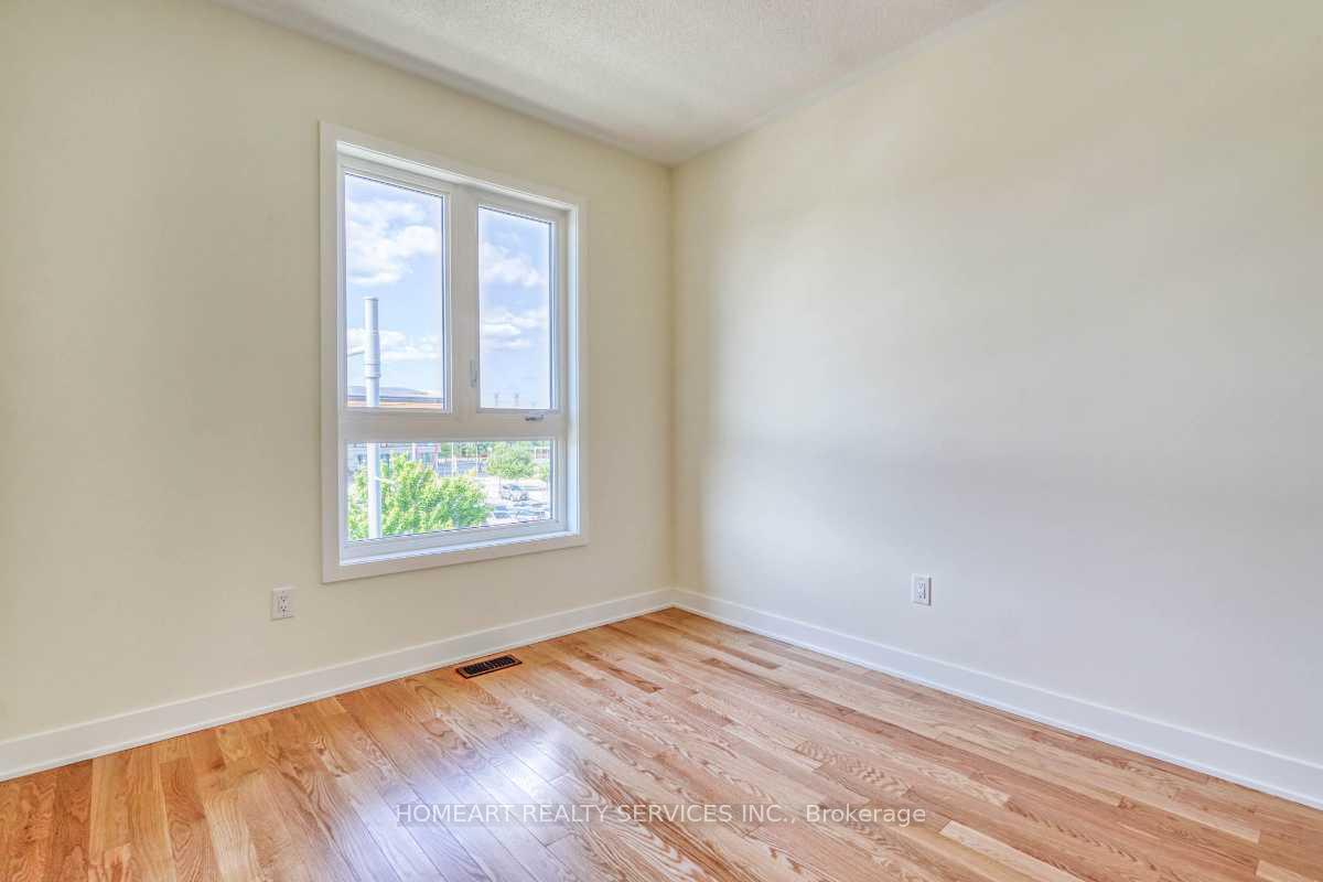 Photo 36 of 49 Mumbai Drive, Markham, Middlefield — HOMEH