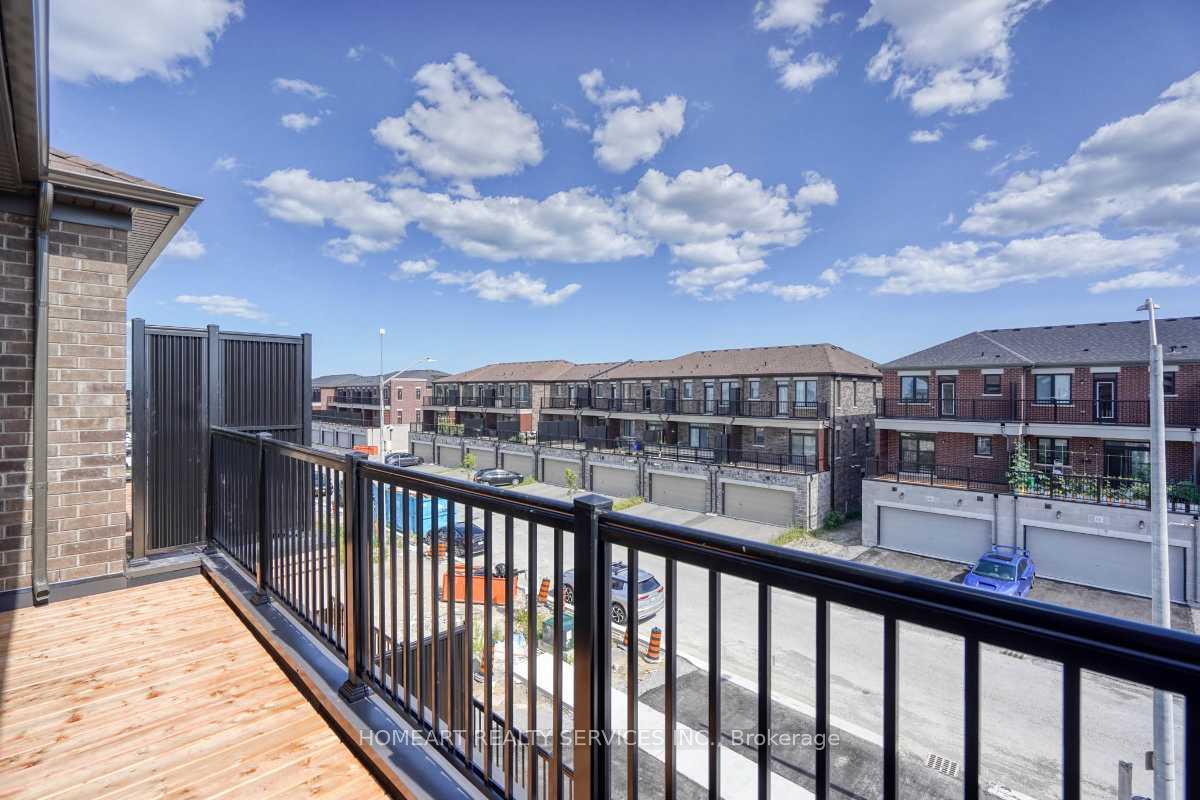 Photo 42 of 49 Mumbai Drive, Markham, Middlefield — HOMEH